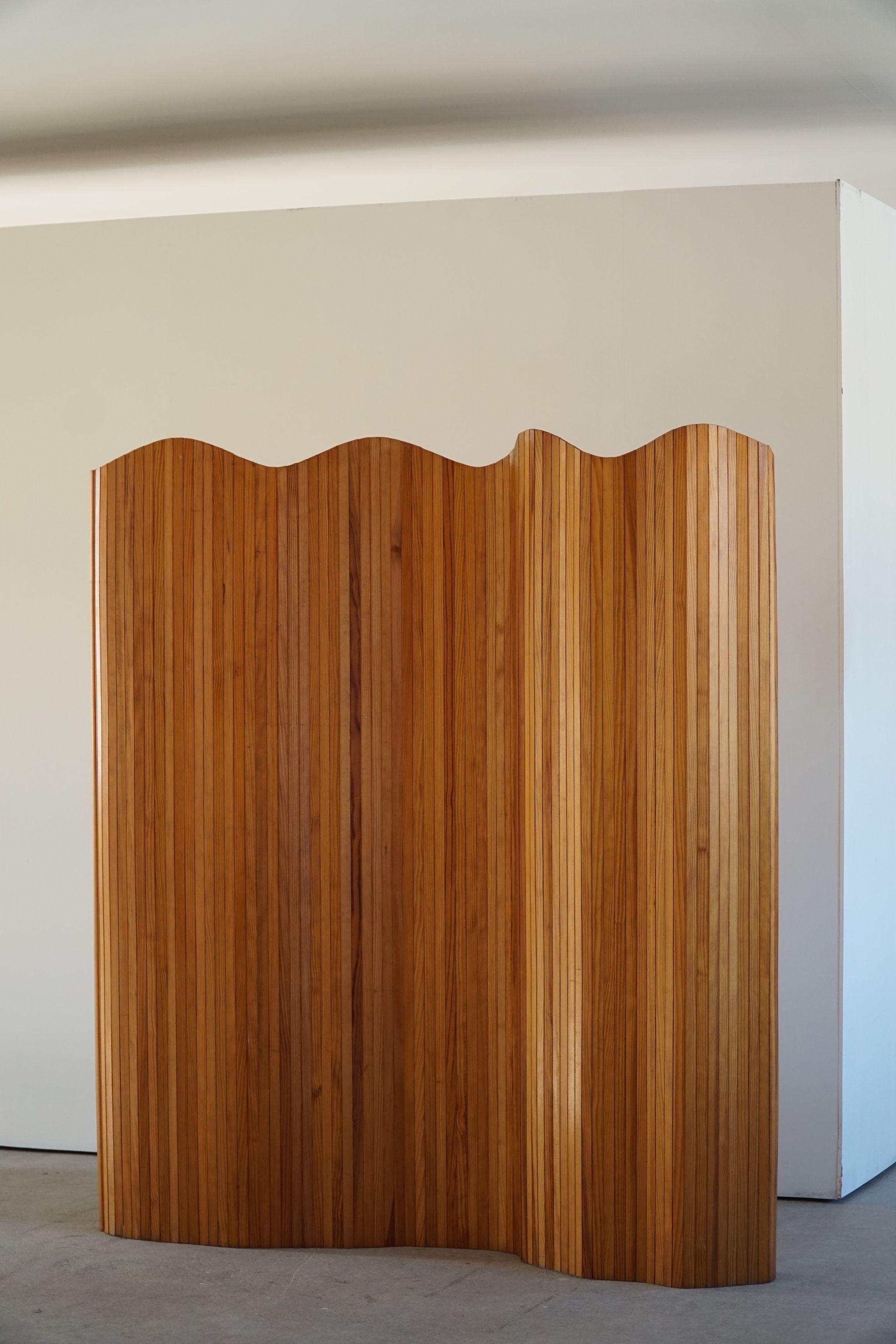 French Art Deco Room Divider in Patinated Pine Attributed Jomaine Baumann, 1940s 7