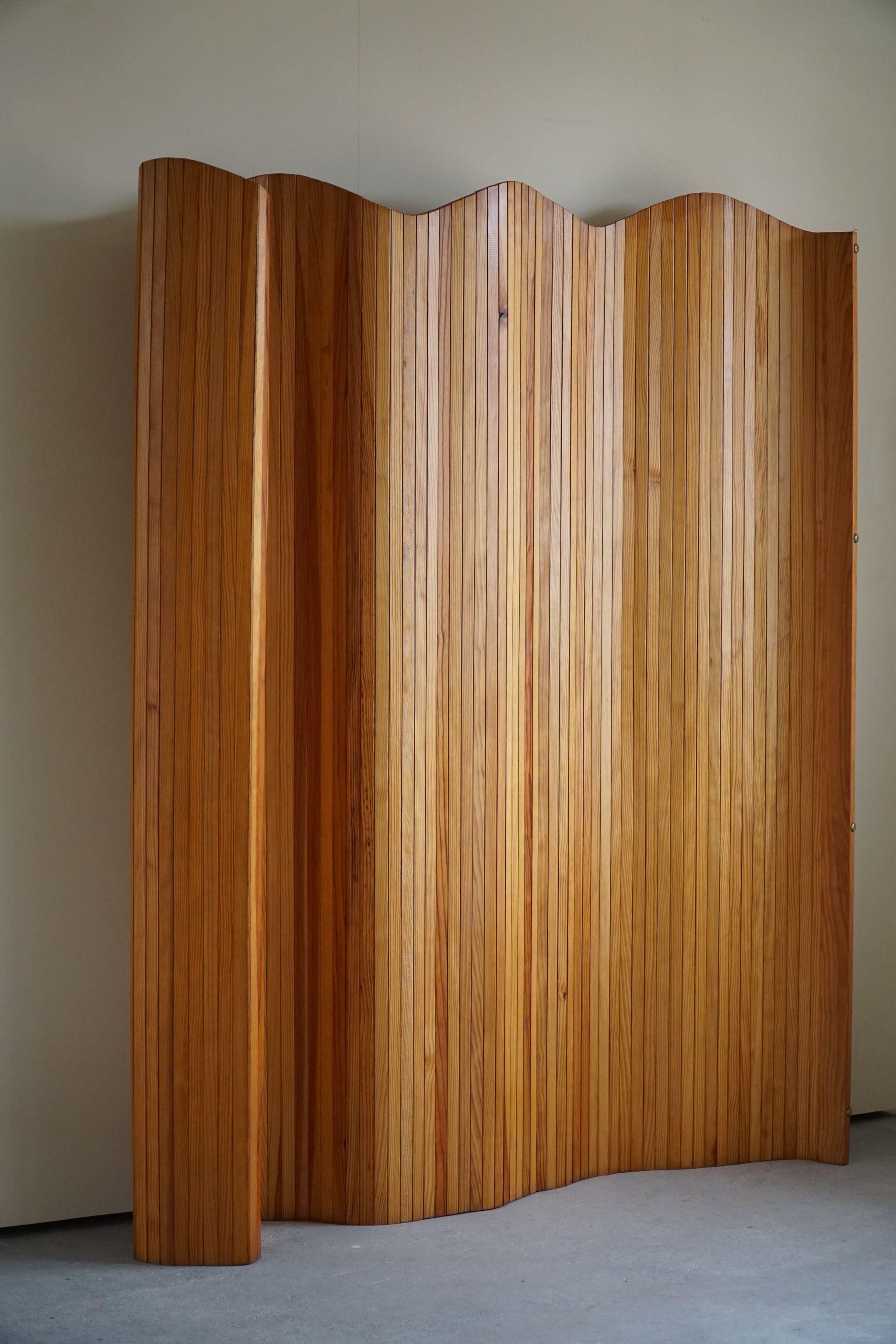 French Art Deco Room Divider in Patinated Pine Attributed Jomaine Baumann, 1940s 11