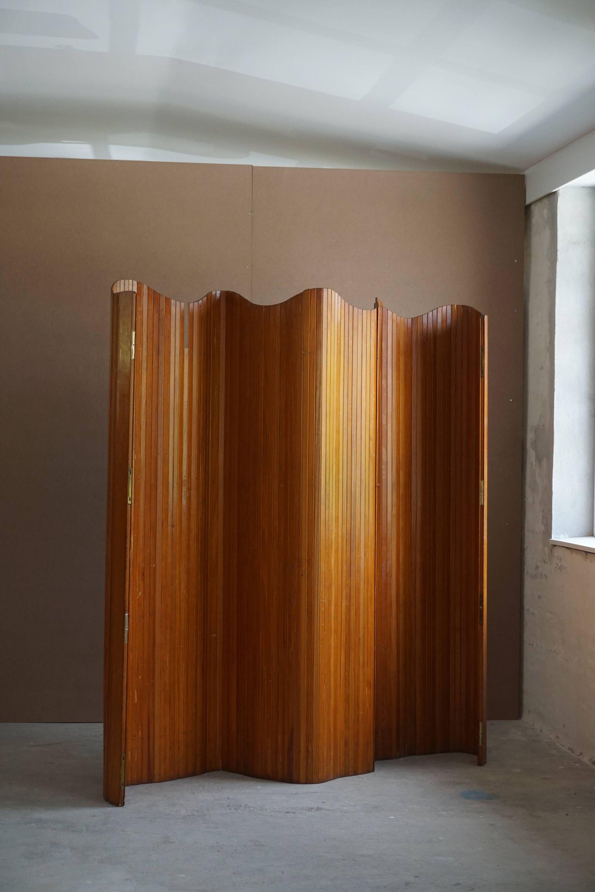 French Art Deco Room Divider in Patinated Pine by Firm Baumann, Paris, 1940s 5