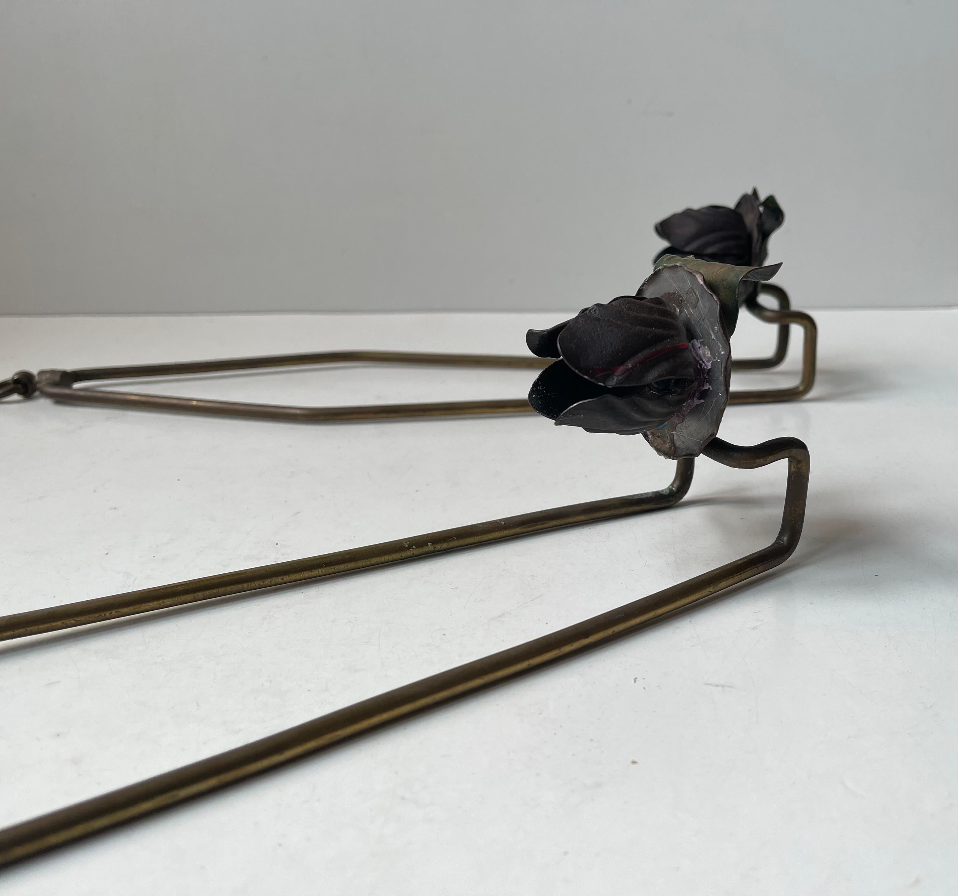French Art Deco Rose Bud Wall Candleholders in Brass, 1920s For Sale 2