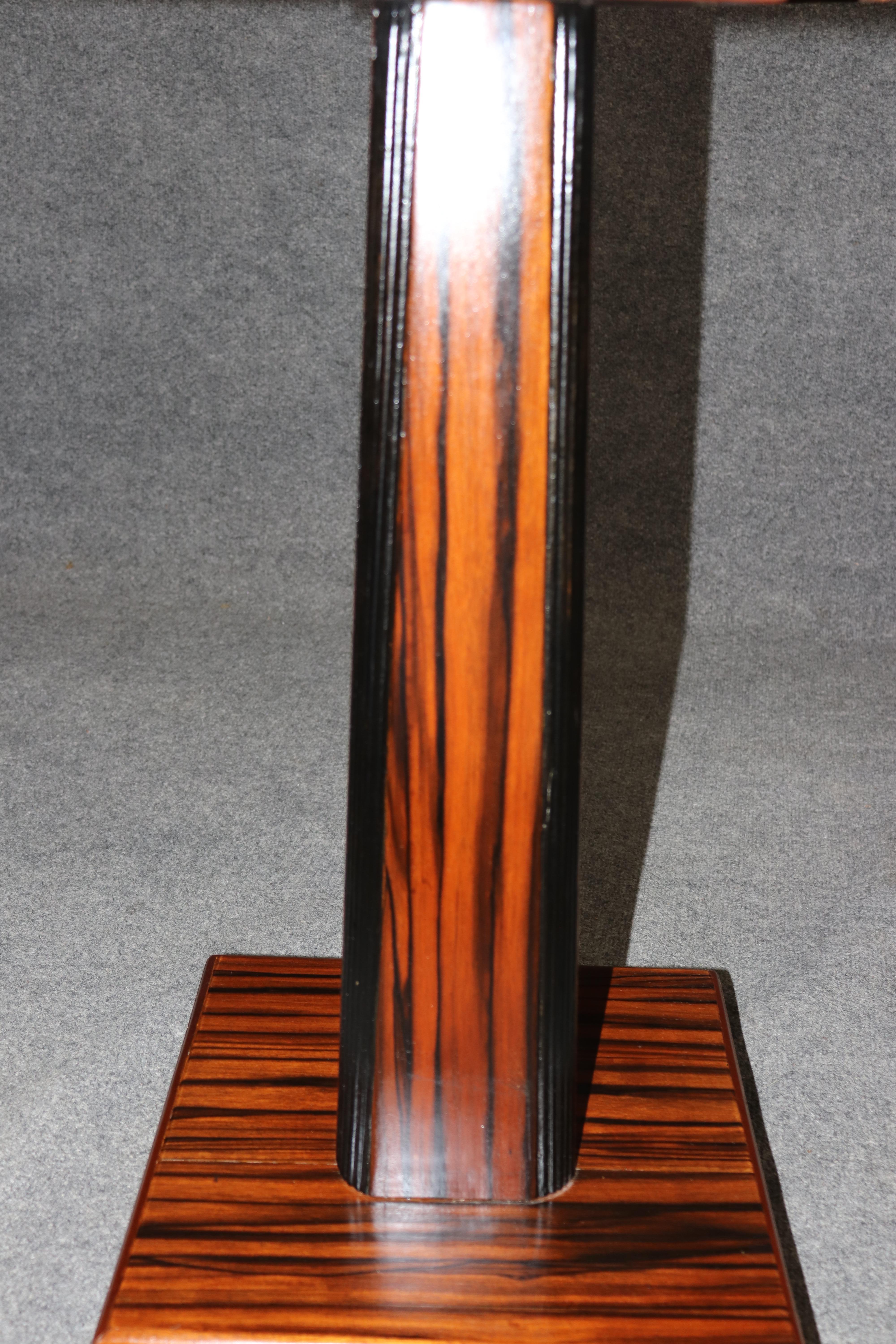 XX secolo Tavolo da salotto in palissandro Art Deco francese nello stile di Ruhlmann in vendita