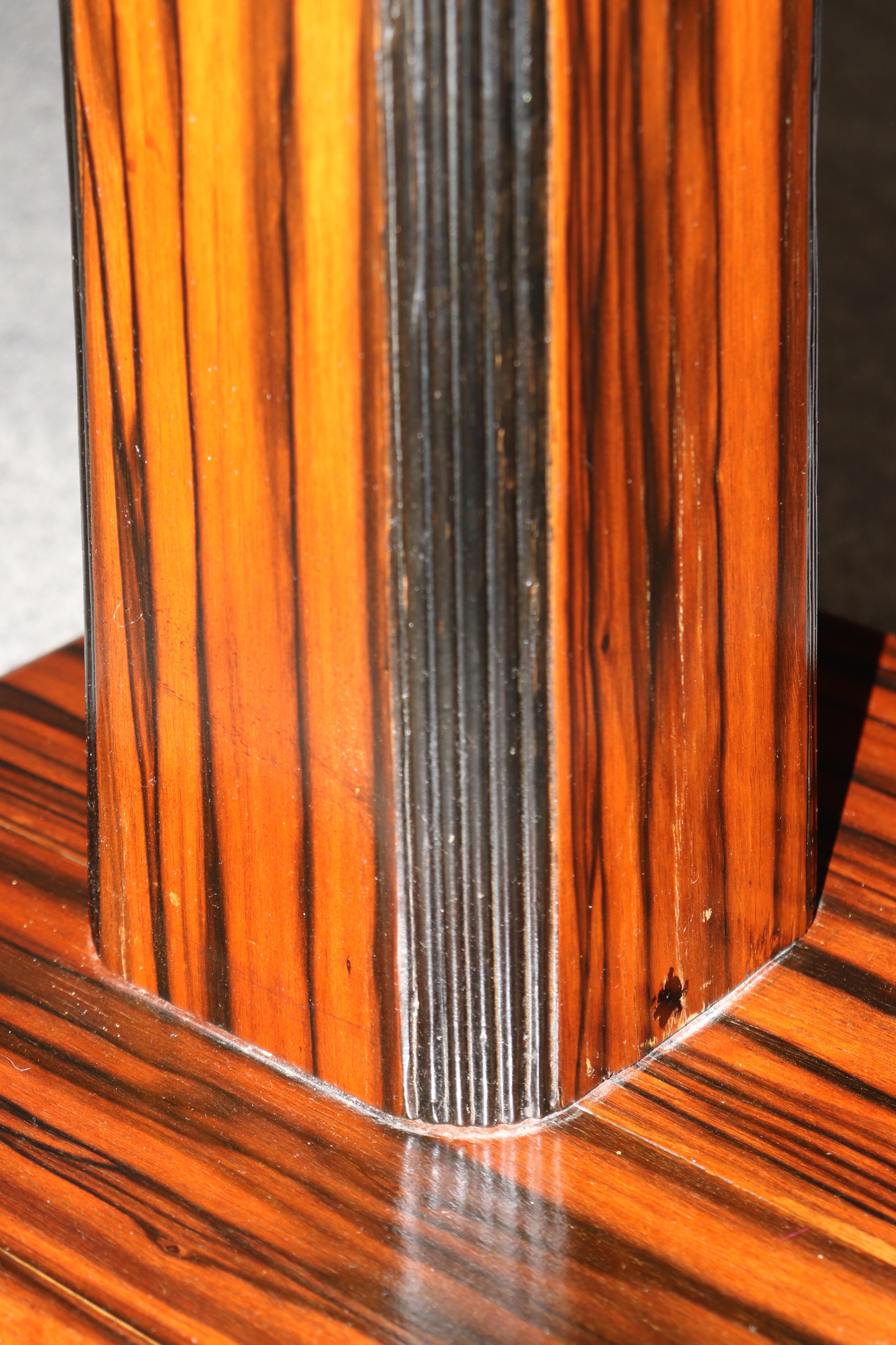 Tavolo da salotto in palissandro Art Deco francese nello stile di Ruhlmann in vendita 1