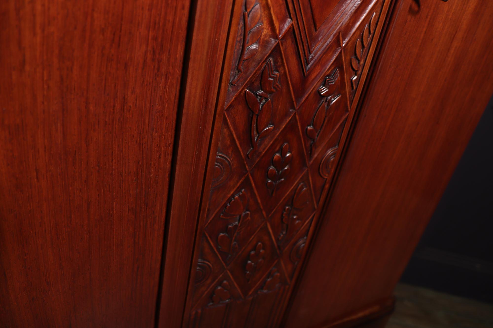 French Art Deco Rosewood Cabinet For Sale 4