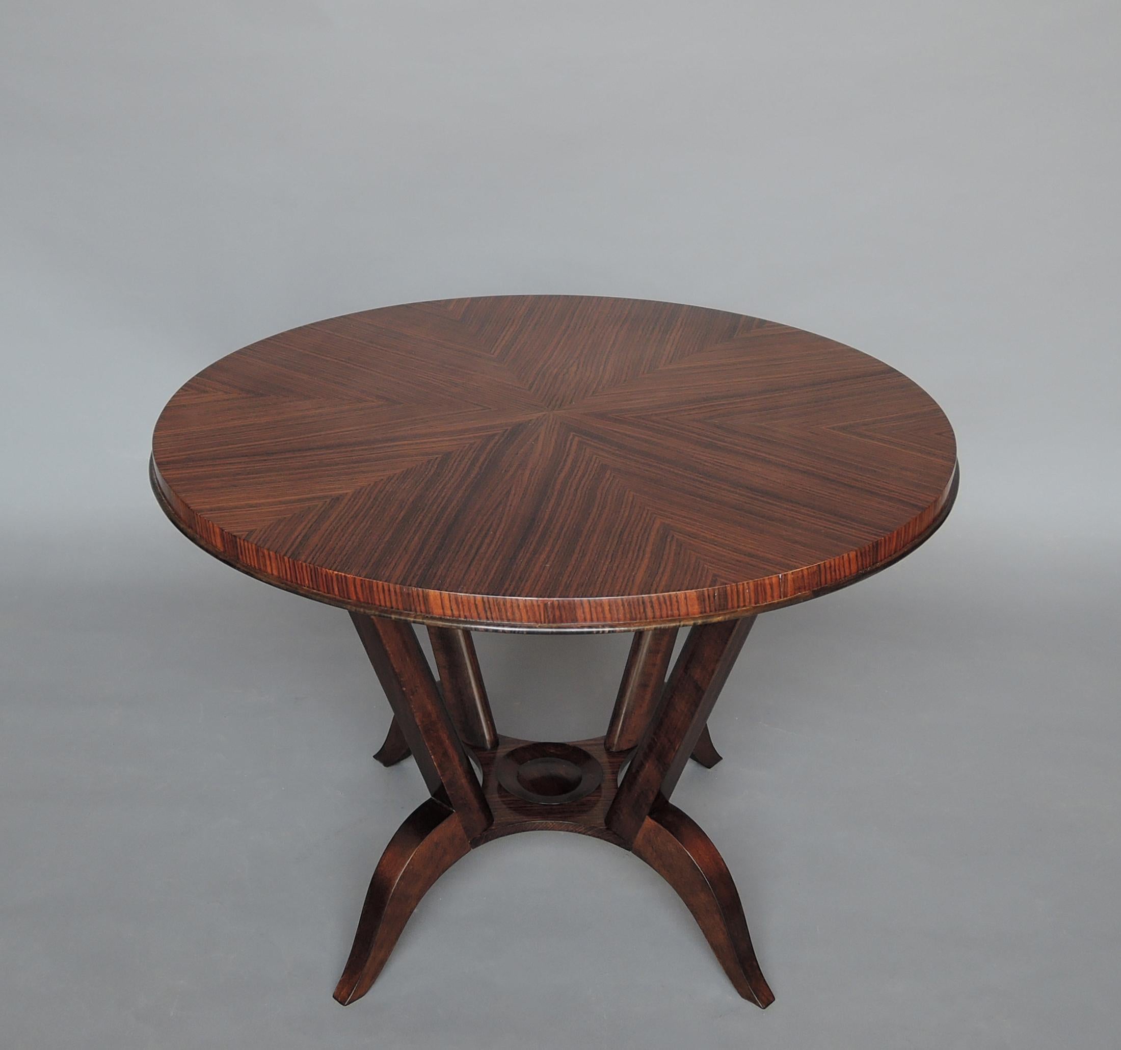French Art Deco Rosewood Gueridon with a Four Curved-Leg Pedestal For Sale 2