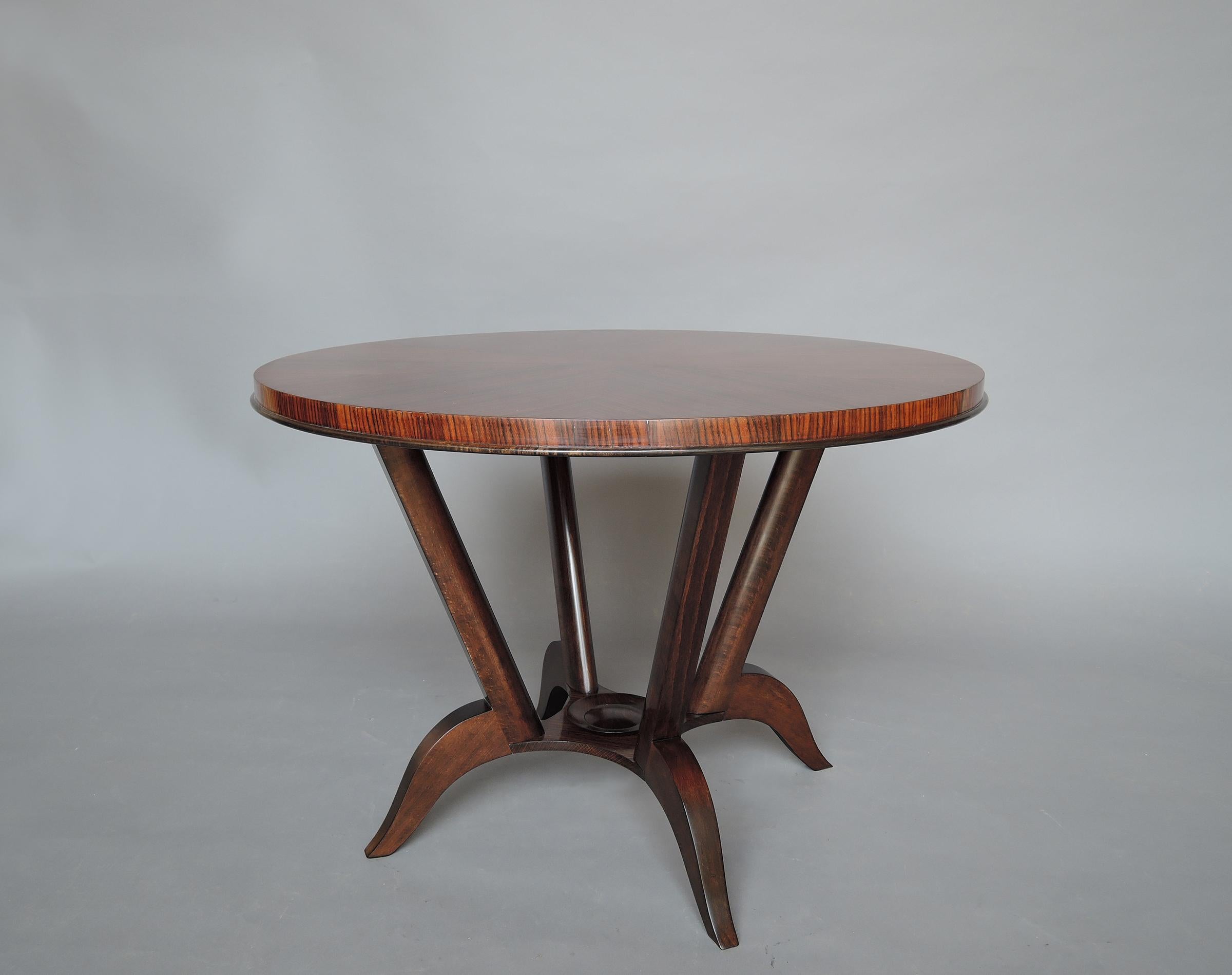 Mid-20th Century French Art Deco Rosewood Gueridon with a Four Curved-Leg Pedestal For Sale