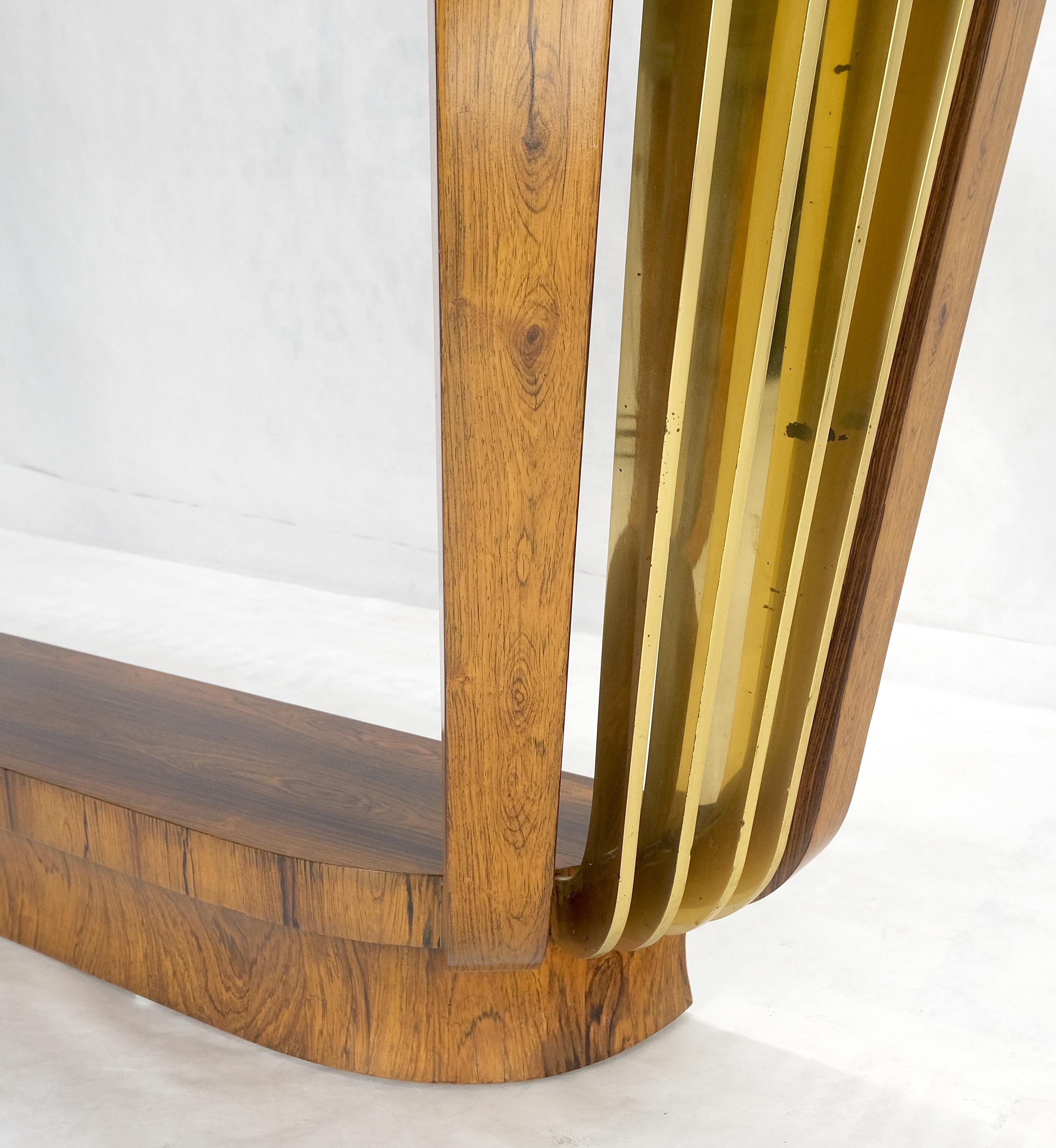 Francese Tavolo da sala consolle Demilune con supporti in ottone massiccio in stile Art Deco francese. in vendita