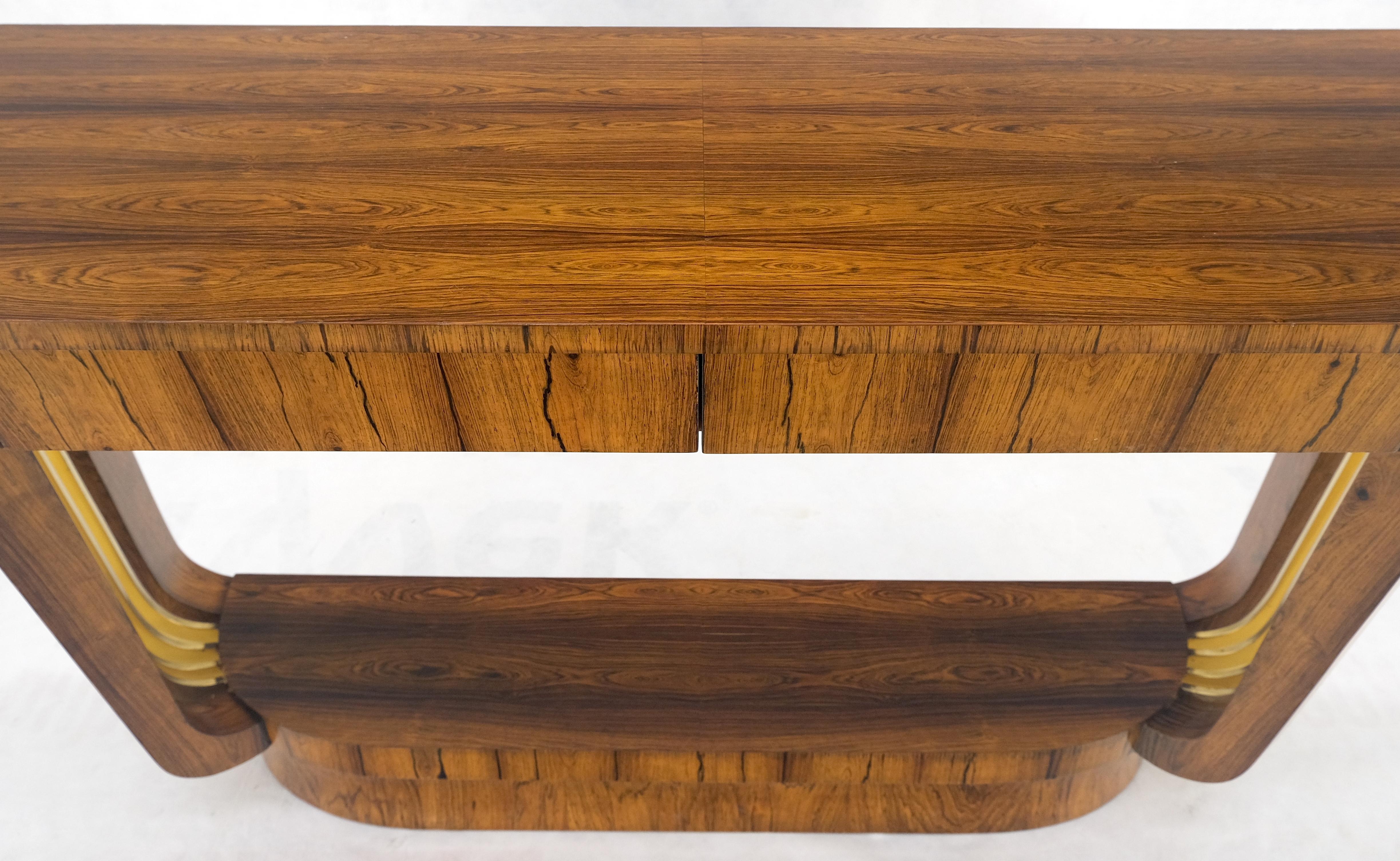 Ottone Tavolo da sala consolle Demilune con supporti in ottone massiccio in stile Art Deco francese. in vendita