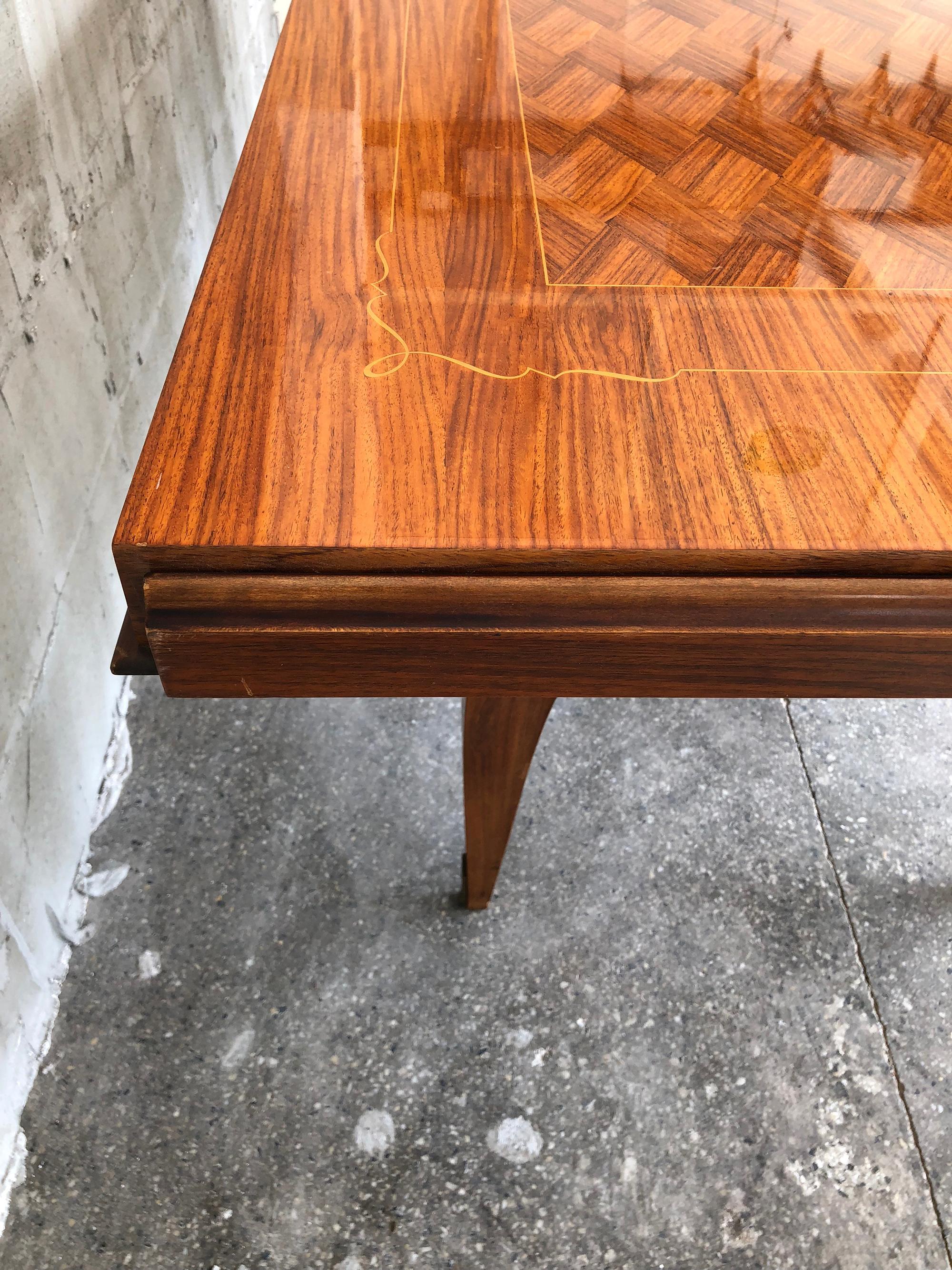 French Art Deco Rosewood Marquetry Dining Table, 1940s For Sale 9