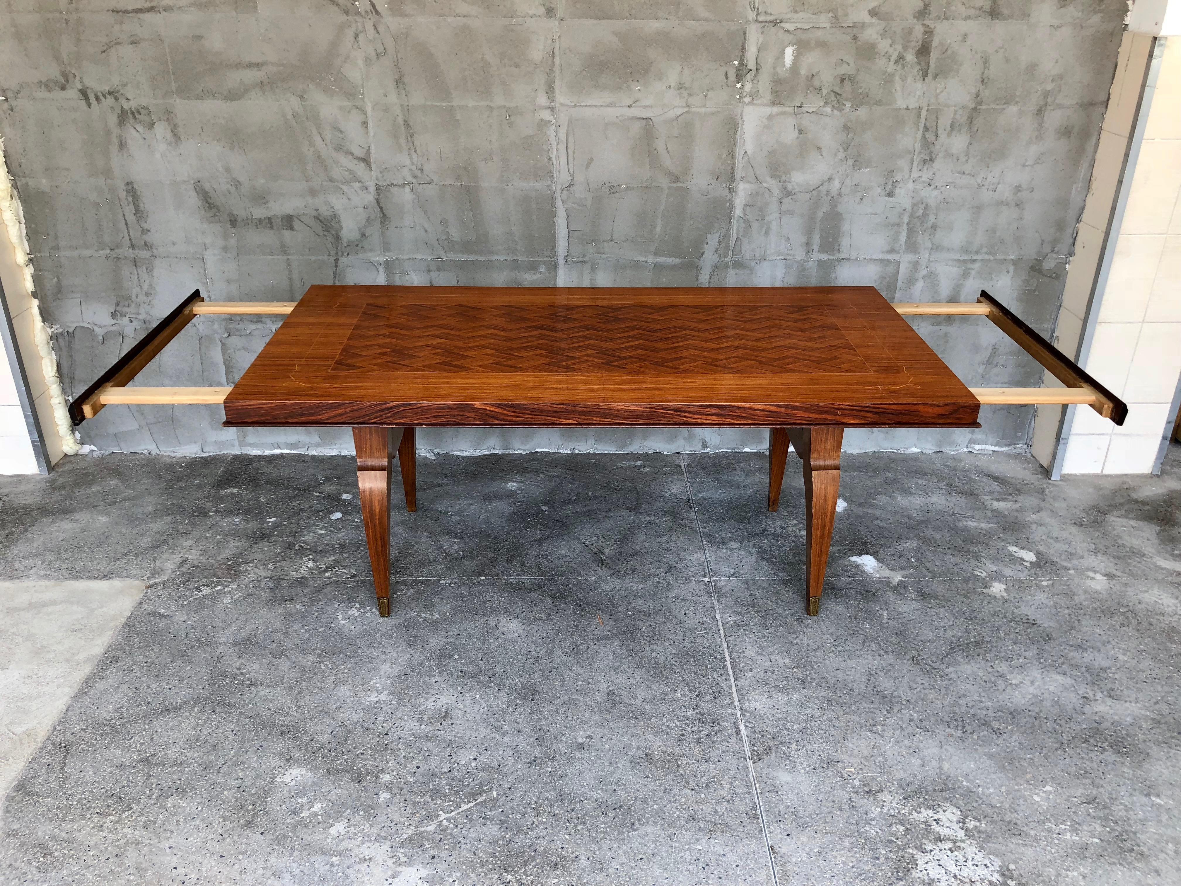 French Art Deco Rosewood Marquetry Dining Table, 1940s For Sale 12