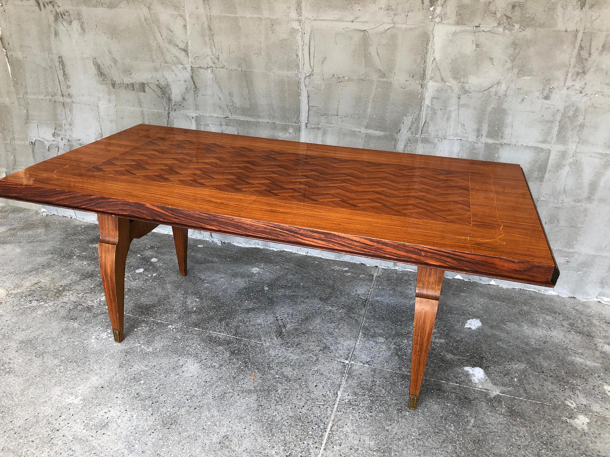 French Art Deco Rosewood Marquetry Dining Table, 1940s In Fair Condition For Sale In Sofia, BG