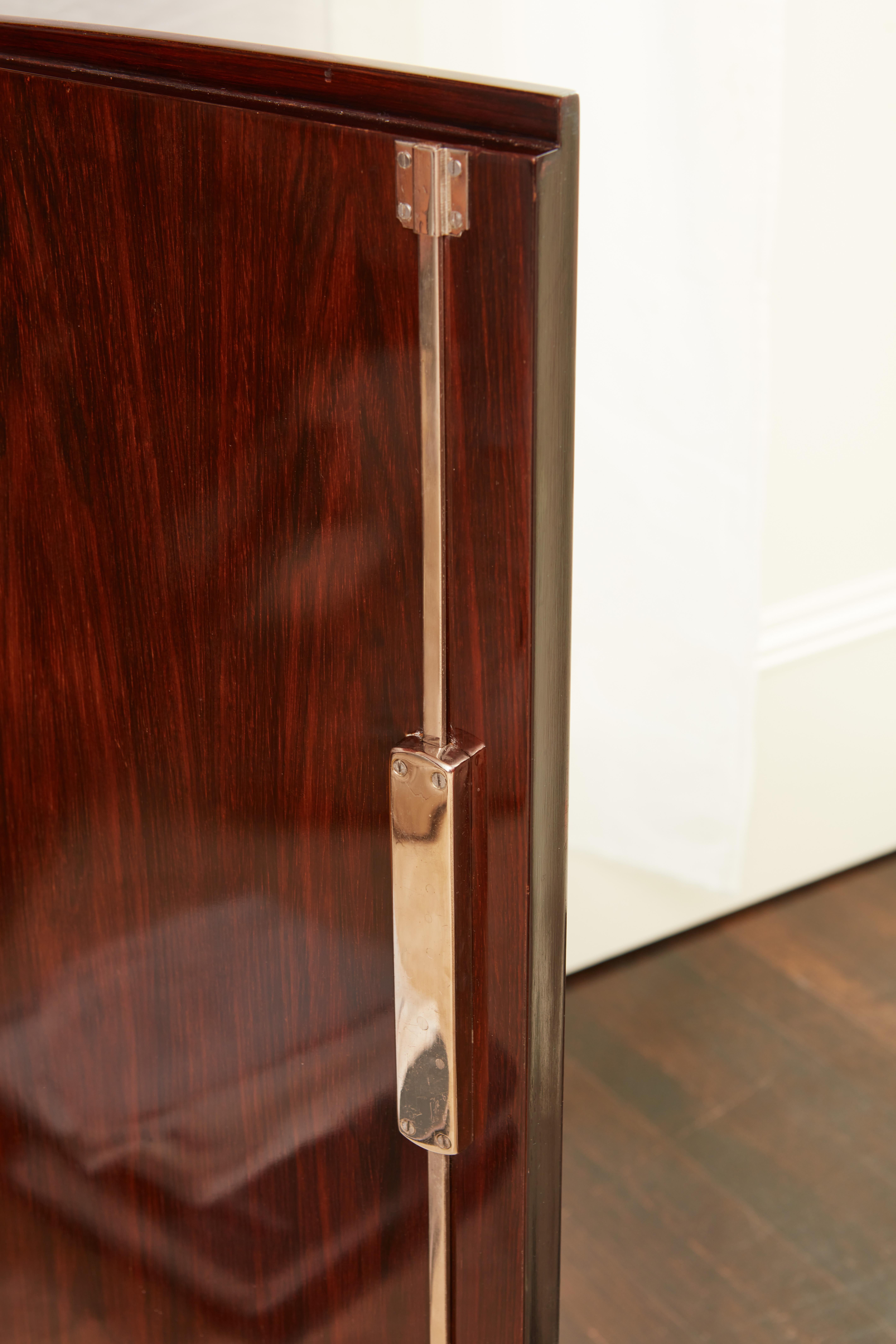 Metà XX secolo Credenza in palissandro Art Deco francese di Jules Leleu in vendita