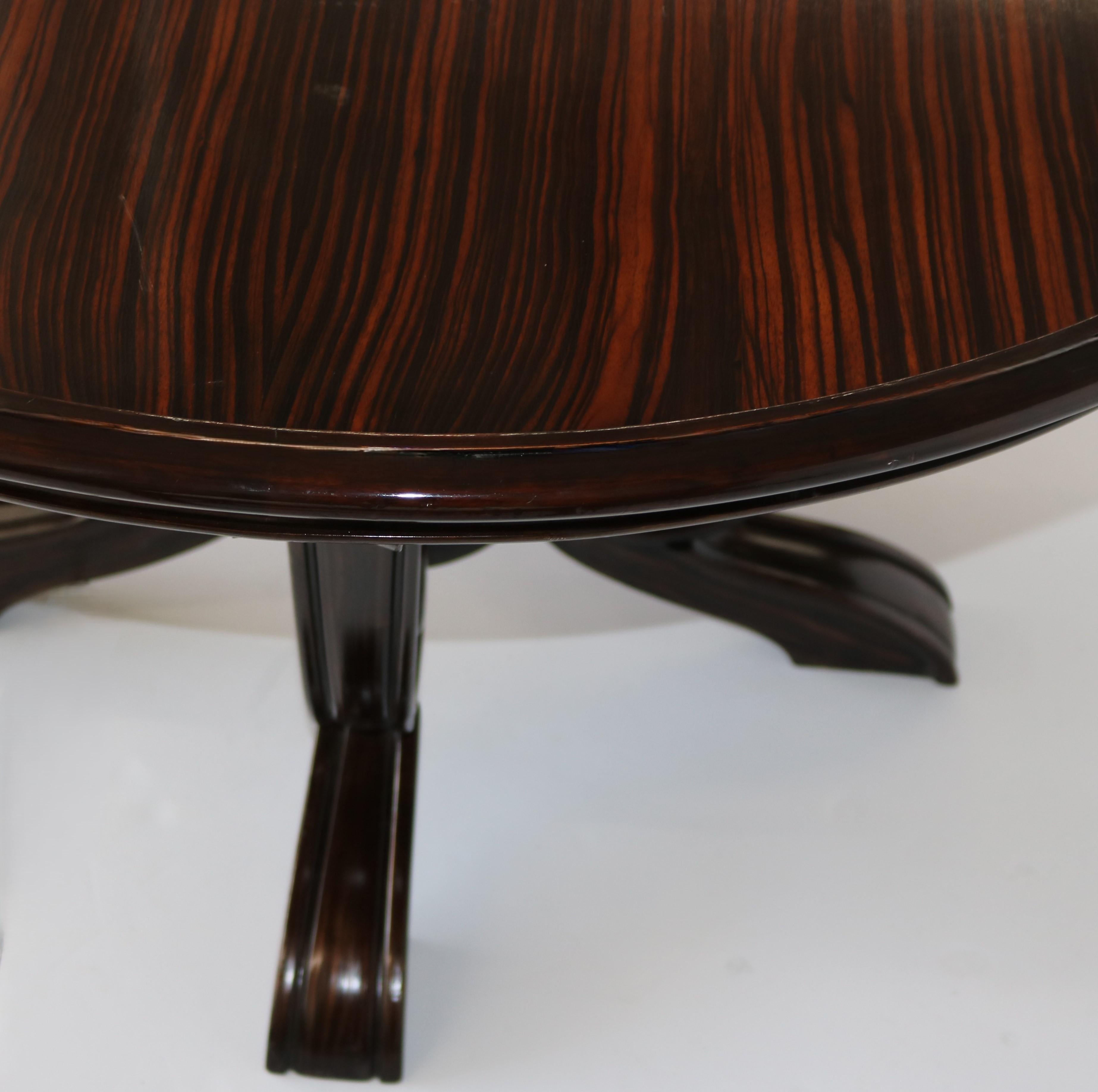 Macassar Table à cocktail ronde Art déco en vente