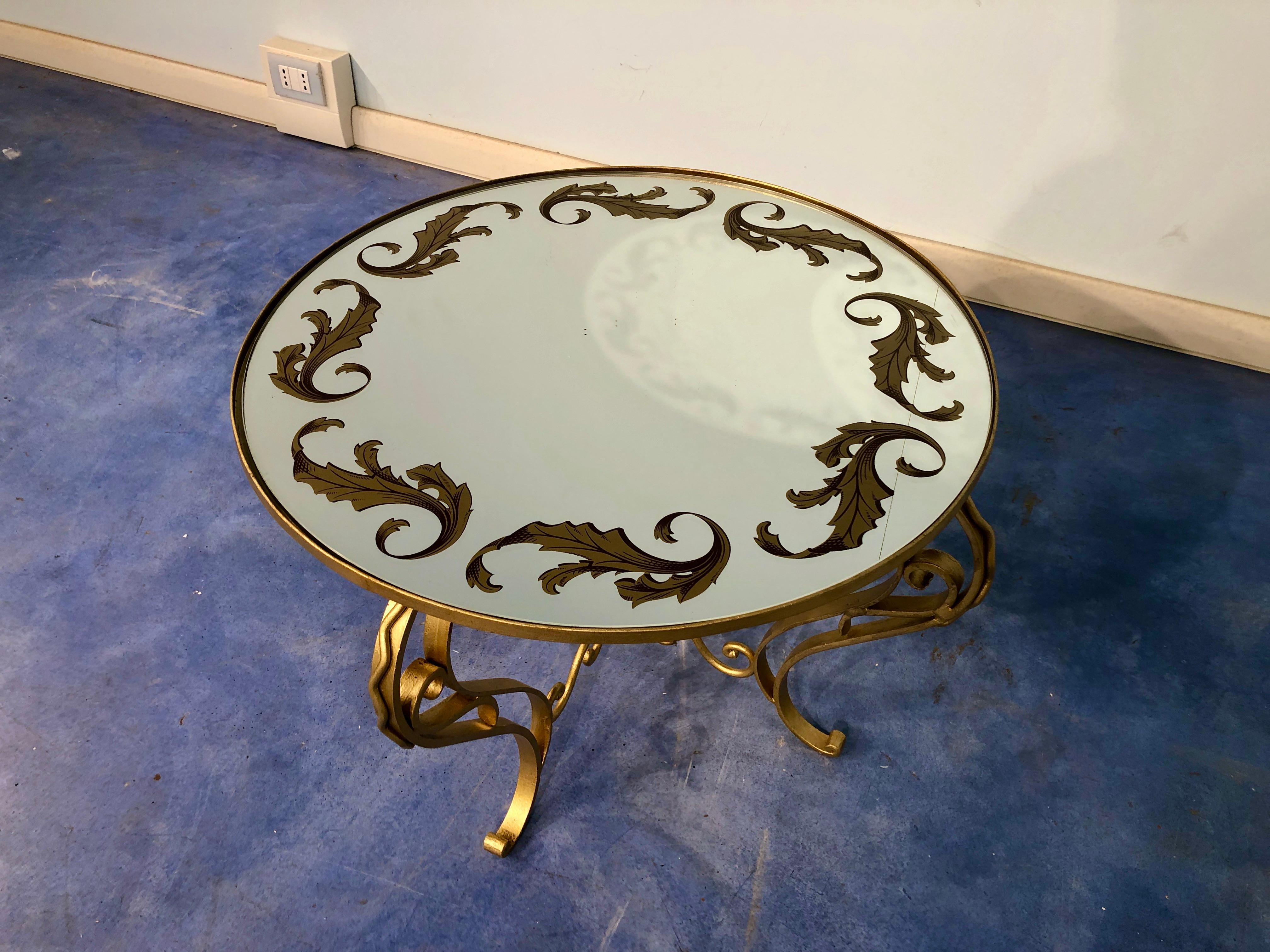 French Art Deco Round Coffee Table in Gilded Iron, 1950 For Sale 7