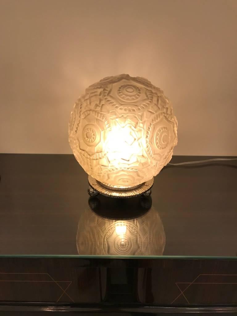 French Art Deco Round Geometric Table Lamp by Sabino For Sale 6