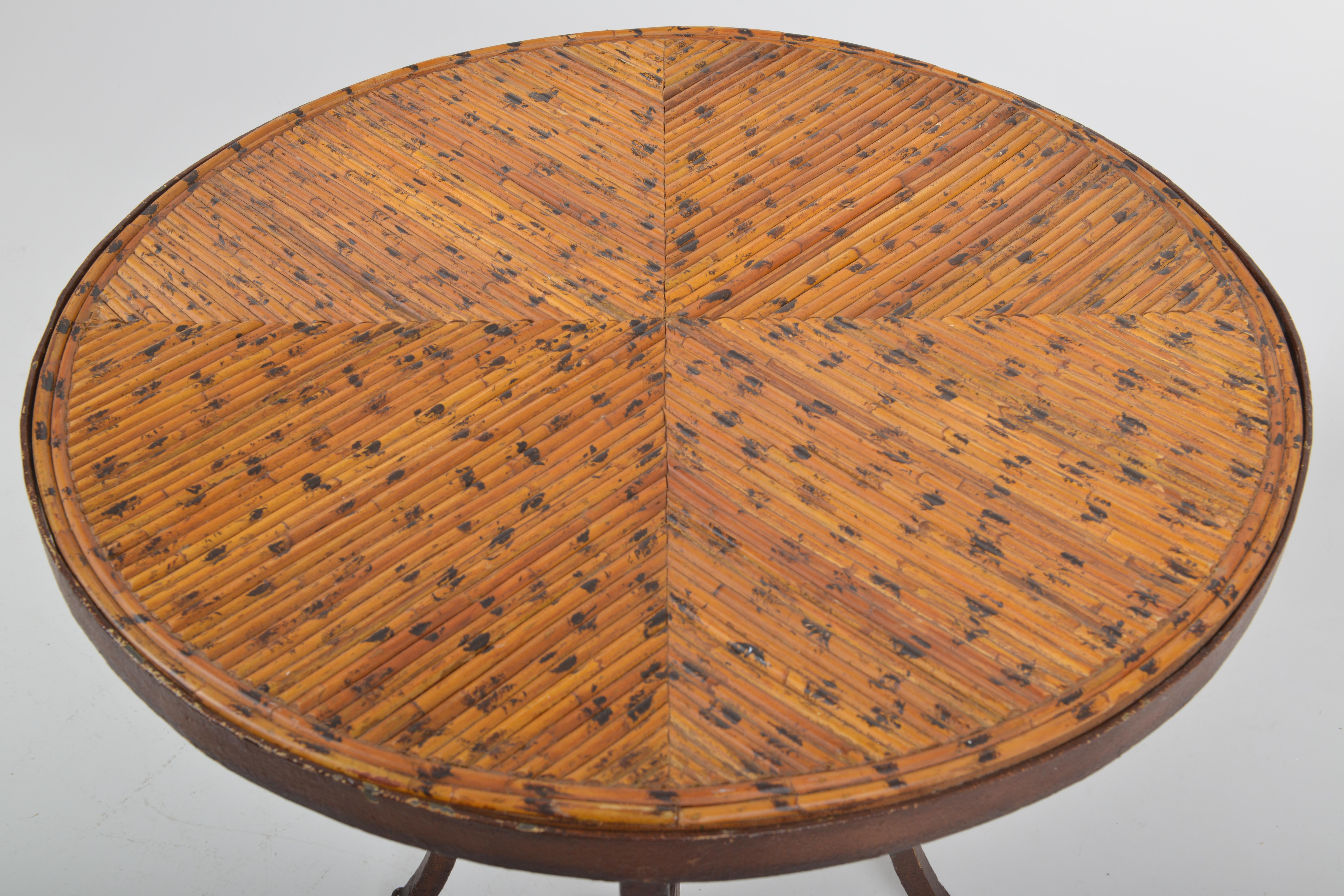 French Art Deco Rustic Side Table, 1920 In Excellent Condition For Sale In Sint-Kruis, BE