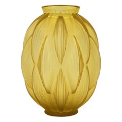 French Art Deco Sabino "24 Pirogues" Vase, 1929