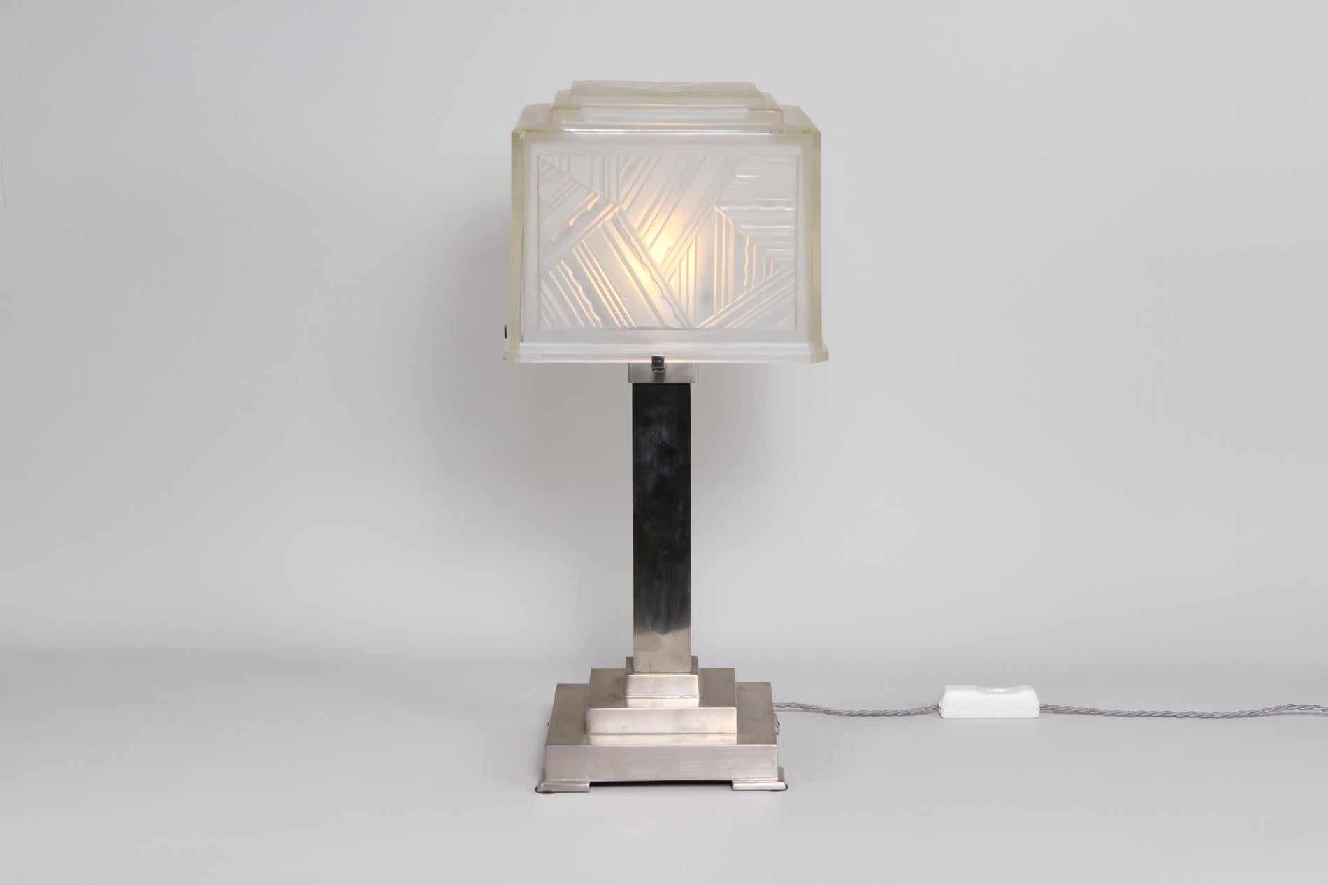 20th Century French Art Deco Sabino Glass Table Lamp in Silvered Bronze