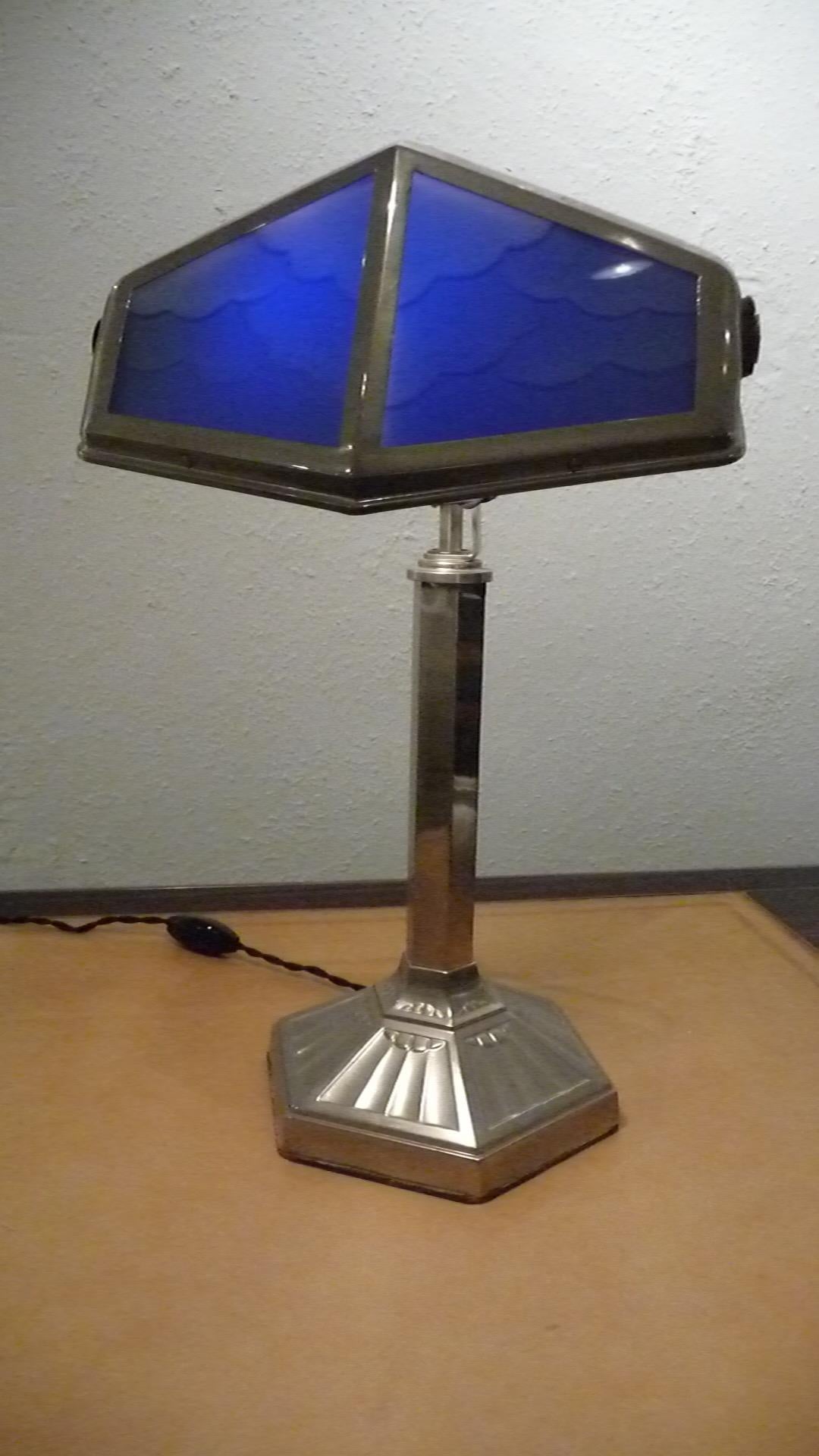 French Art Deco Salon Table Lamp from Pirouette, Luxury Version For Sale 8
