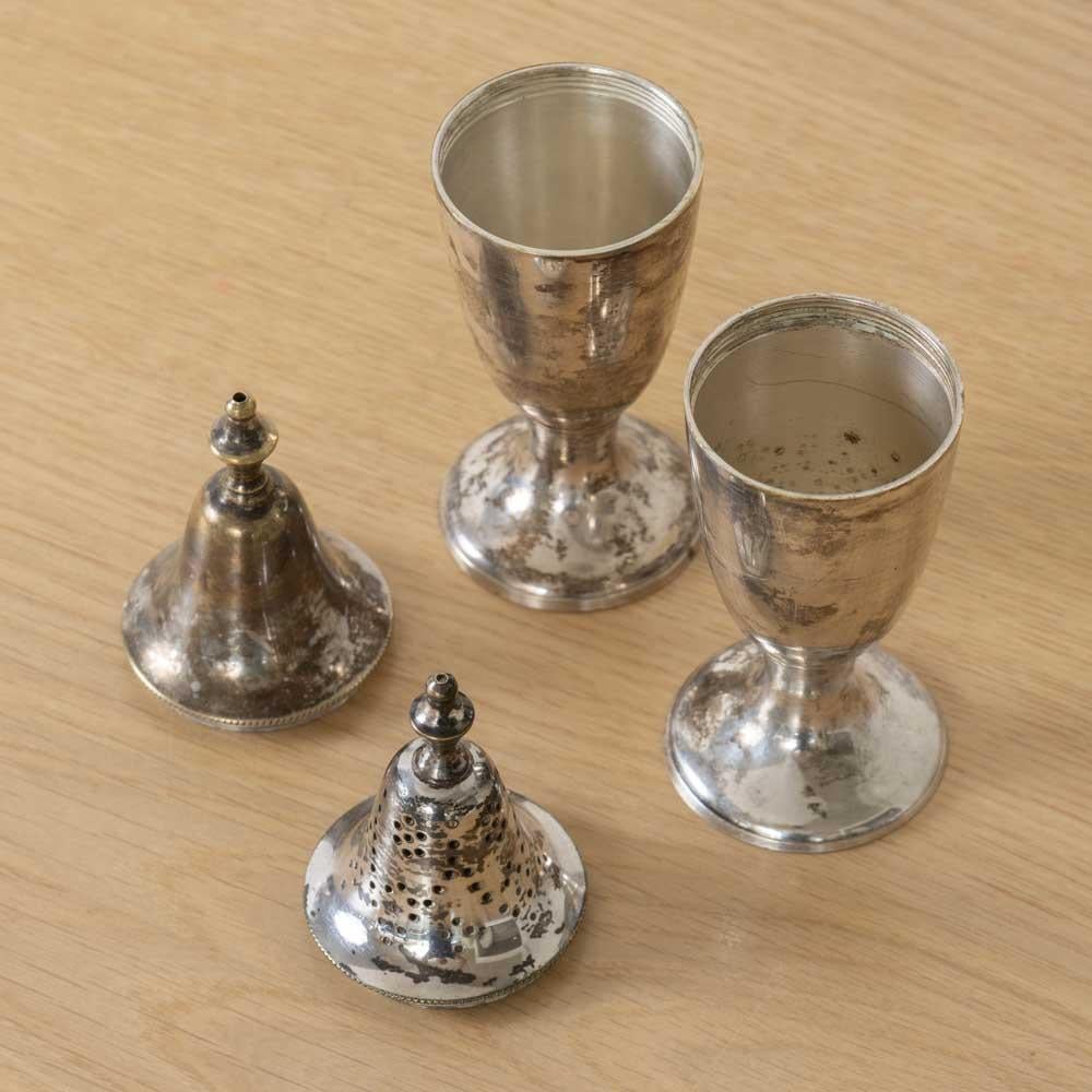 Französische Art Deco Salz- und Pfefferstreuer (Mitte des 20. Jahrhunderts) im Angebot