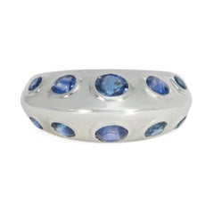 French Art Deco Sapphire and White Gold Stylized Bombé Ring