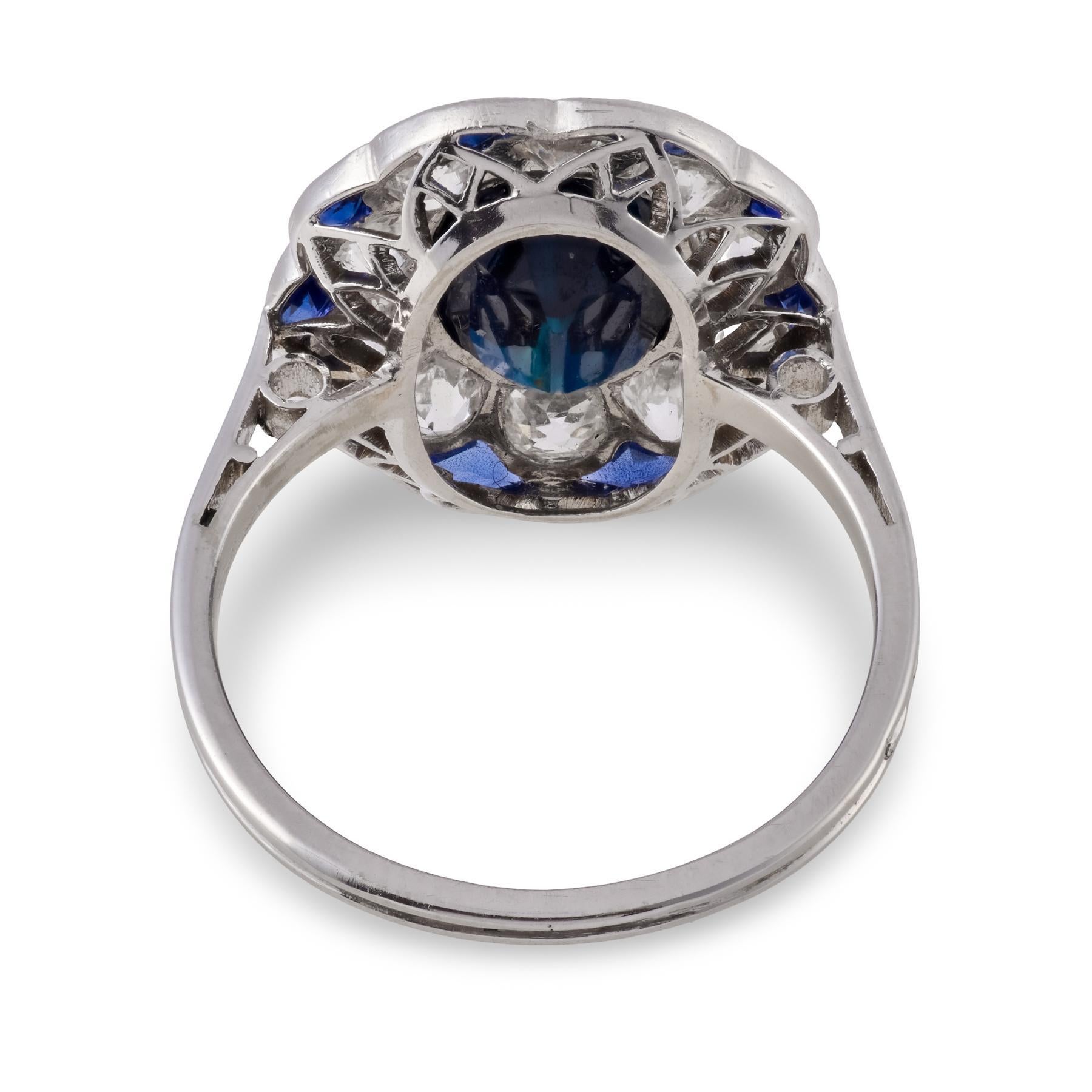 Bague de table Art déco française saphir diamant platine Bon état - En vente à Beverly Hills, CA