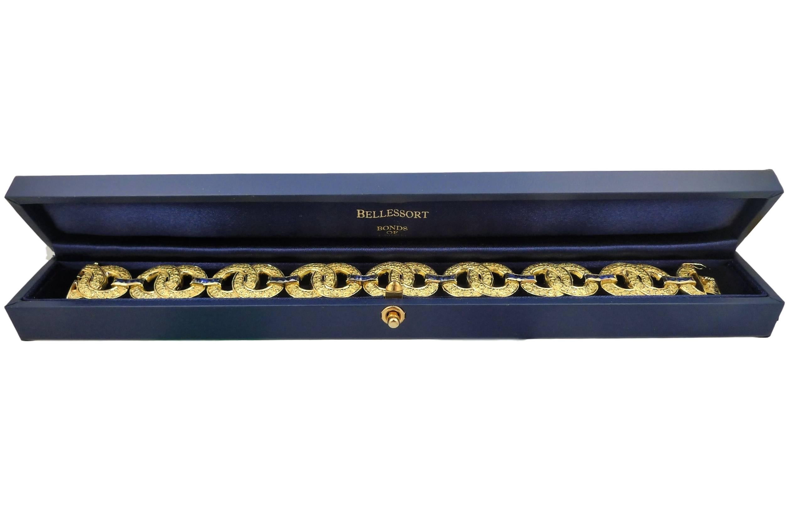 French Art Deco Sapphire 18ct Yellow Gold Vintage Bracelet In Excellent Condition For Sale In Neung-sur-beuvron, FR