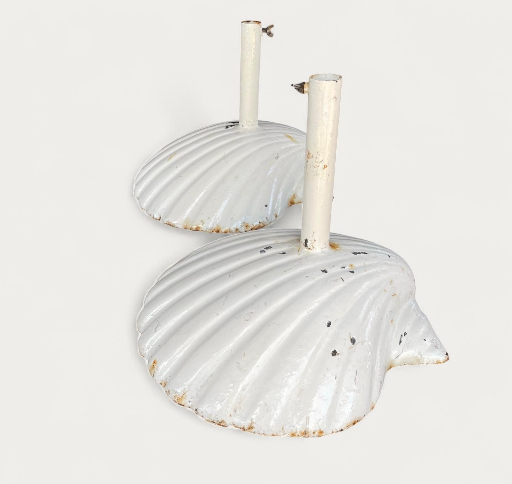 French Art Deco Scallop Shell Shape Wrought Iron Garden /Patio Umbrella Stands In Good Condition For Sale In CA, CA