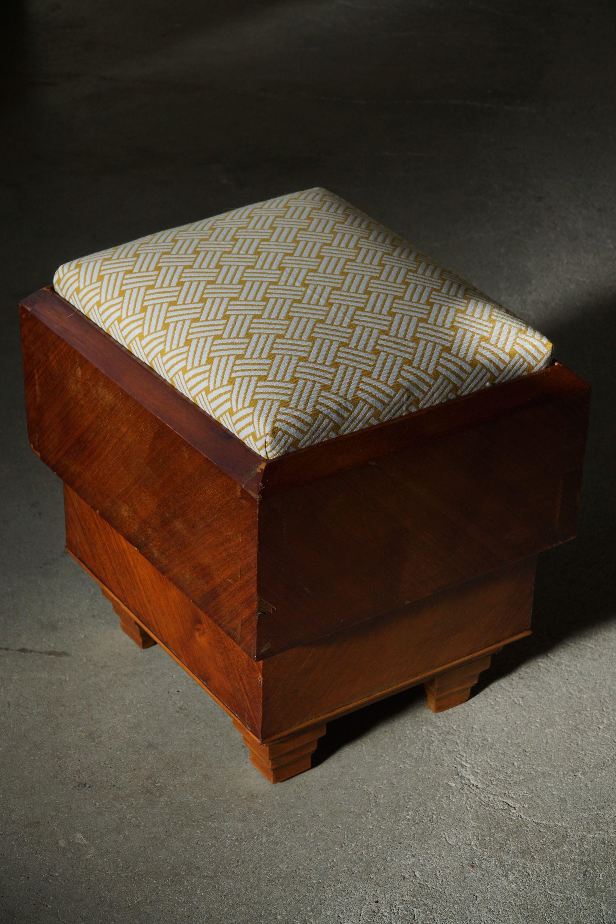 French Art Deco, Sculptural Square Stool with Storage, Made in 1930s In Good Condition In Odense, DK