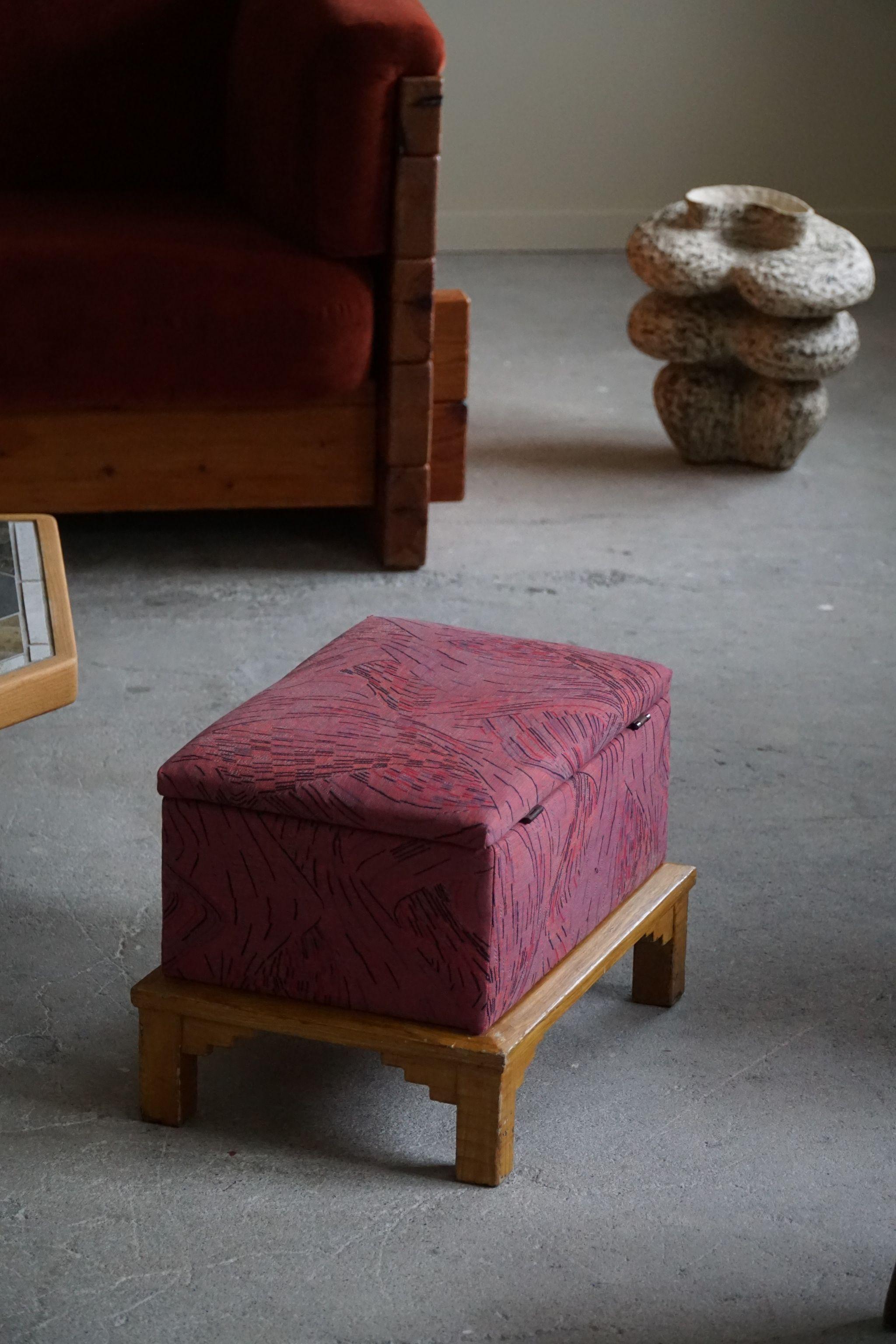 French Art Deco, Sculptural Stool with Storage, Reupholstered, Made in the 1940s For Sale 3