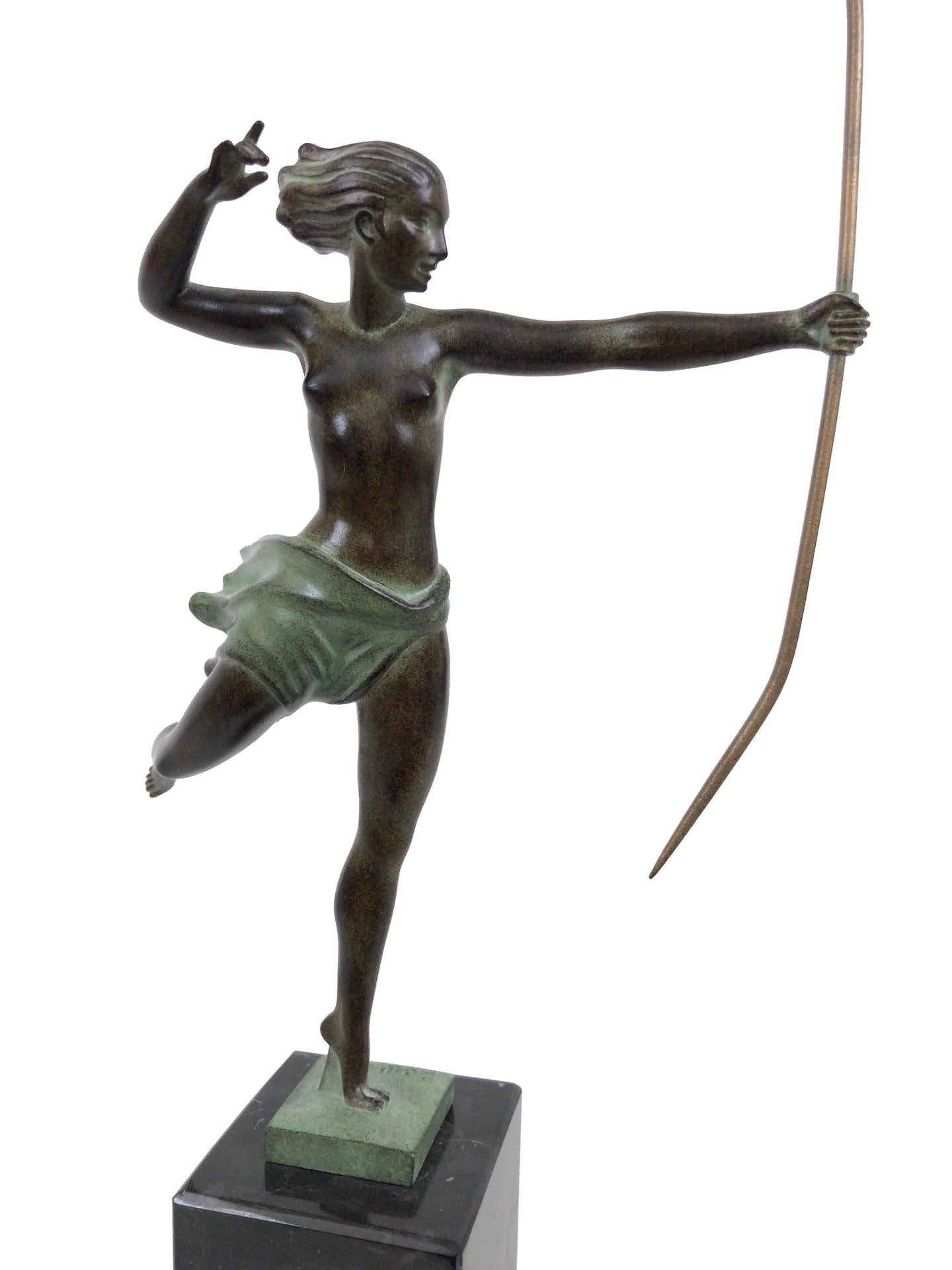 Sculpture Amazone Art Déco française Atalante de Jean de Marco pour Max Le Verrier Excellent état - En vente à Ulm, DE
