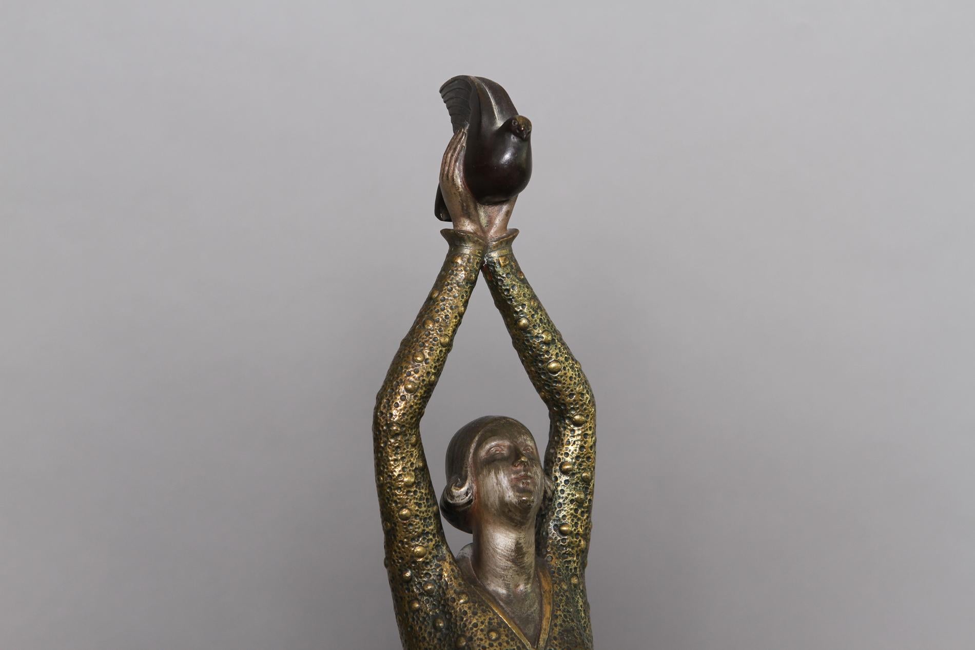 Bronze French Art Deco sculpture by Raoul Lamourdedieu 1930 For Sale