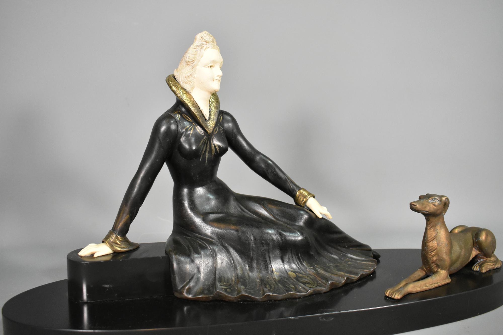 XX secolo Scultura Art Deco francese firmata S Melani in vendita