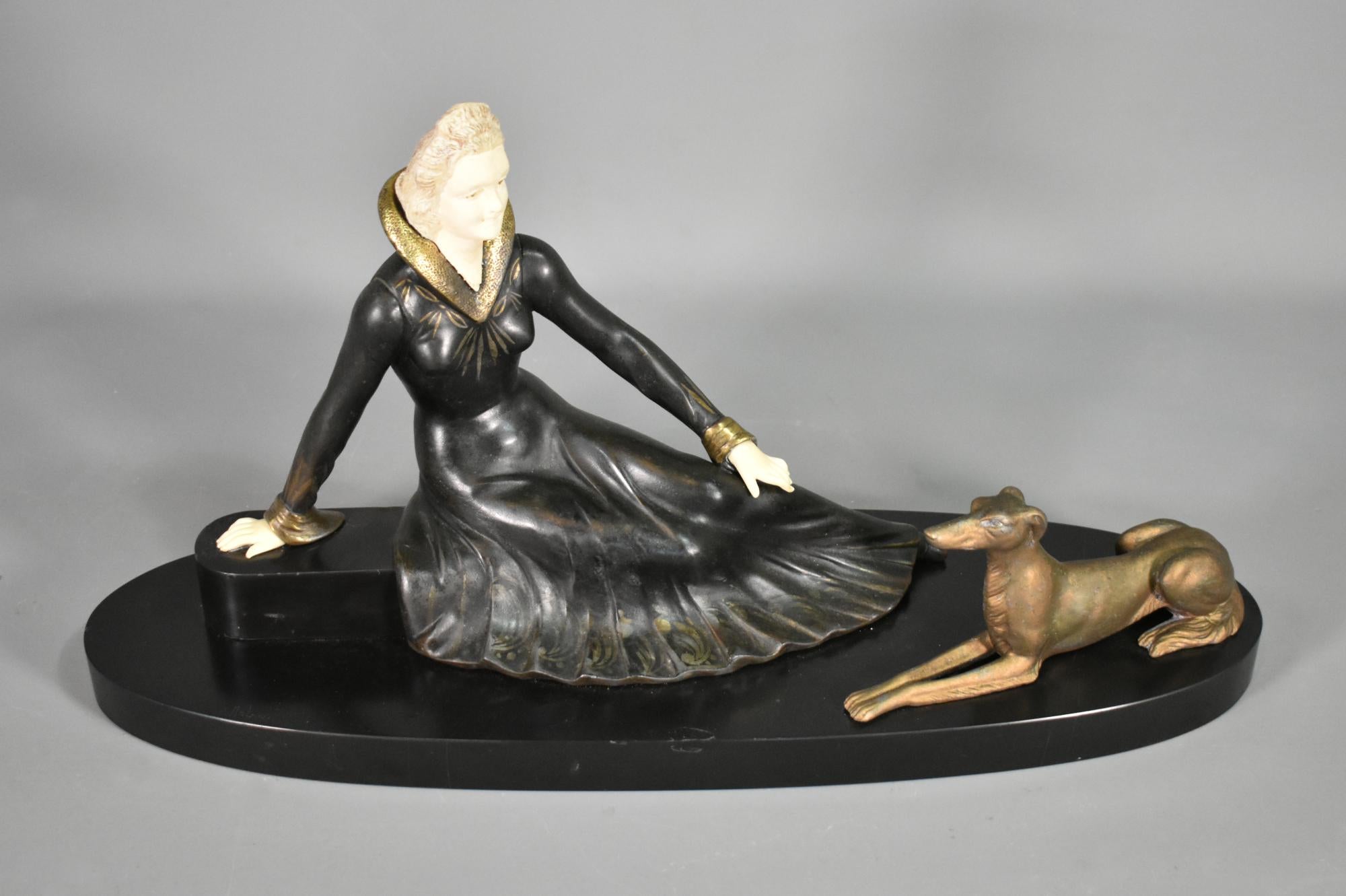 Zinco commerciale Scultura Art Deco francese firmata S Melani in vendita