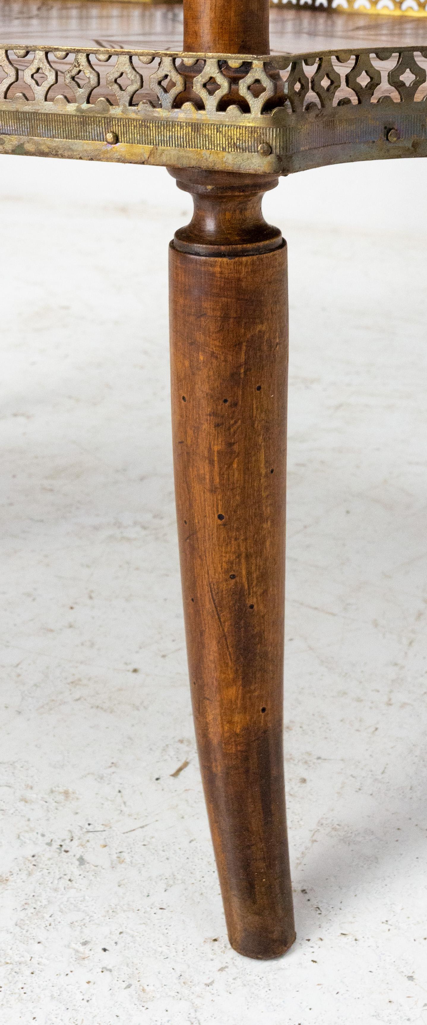 Table de service ou table d'appoint Art Déco française en peuplier et laiton, vers 1930 en vente 3
