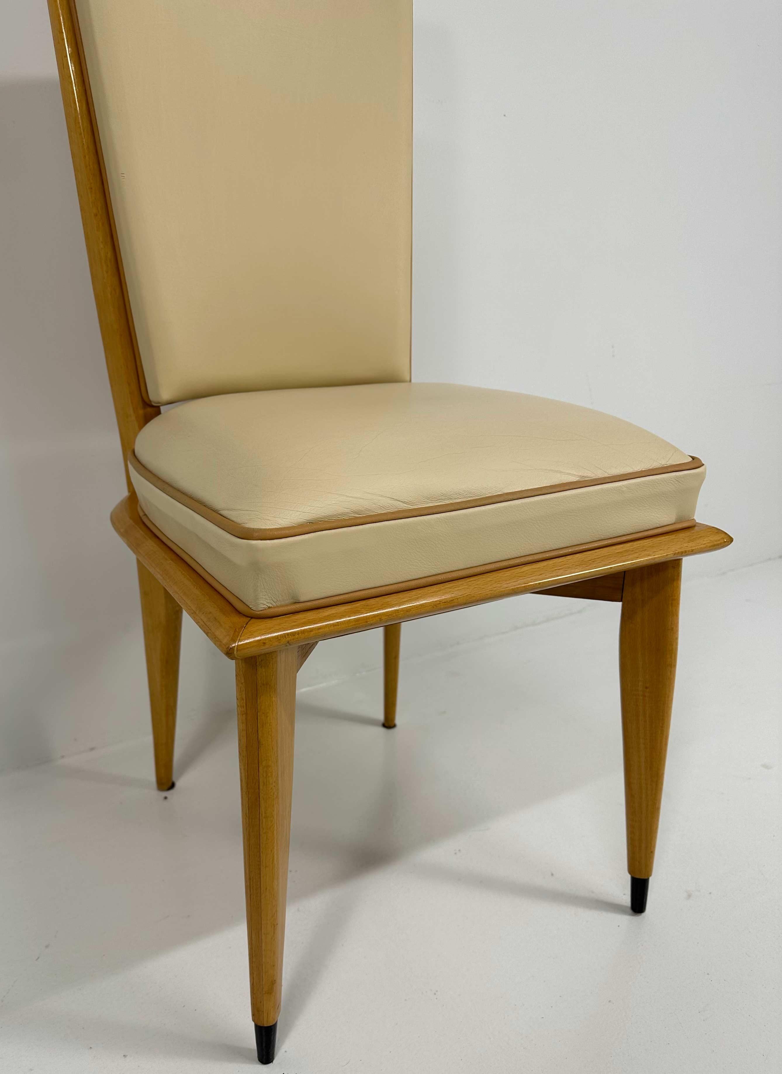 French Art Deco Set of 12 Chairs in Maple and Cream Leather, 1930s For Sale 3