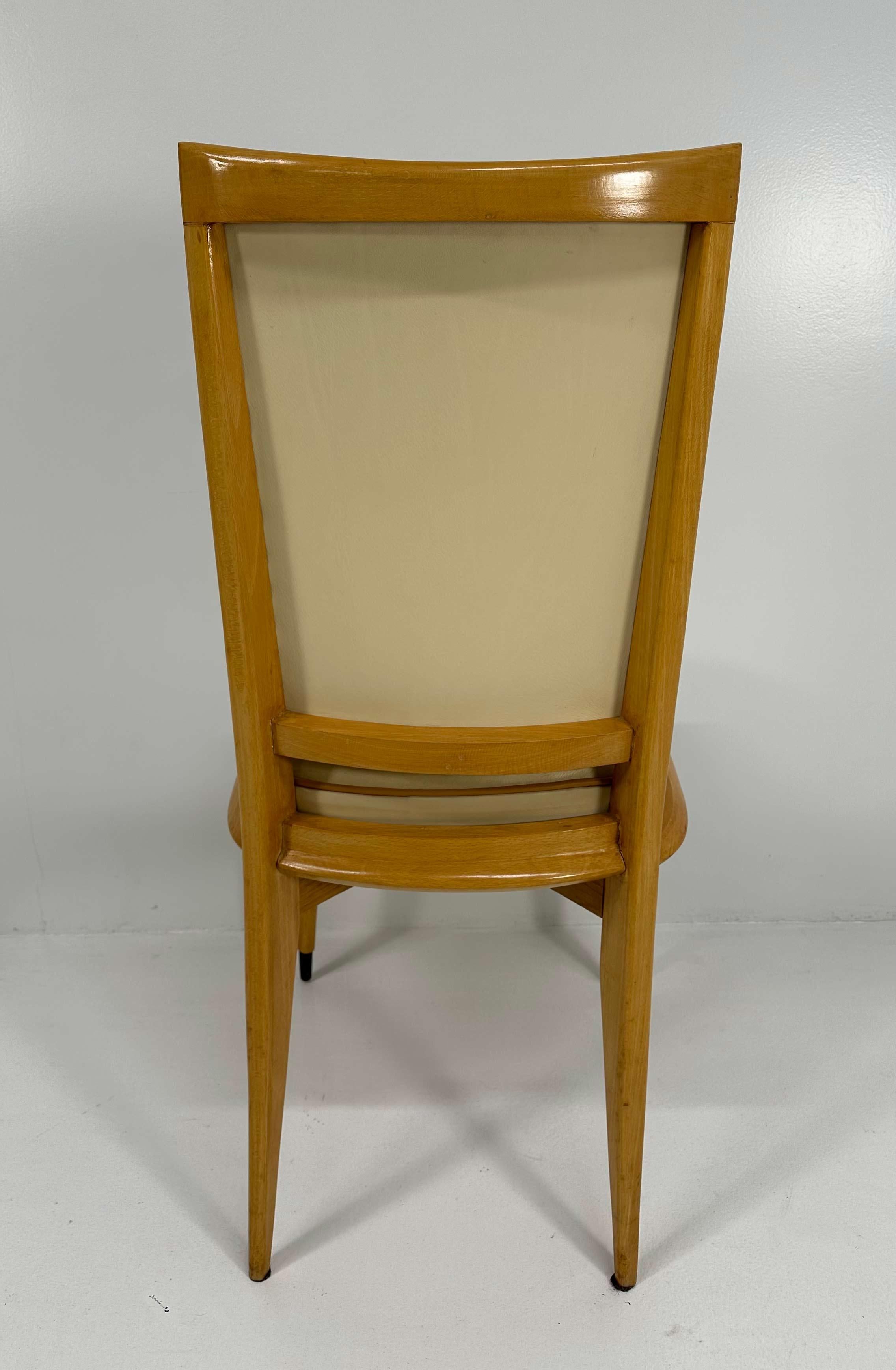French Art Deco Set of 12 Chairs in Maple and Cream Leather, 1930s For Sale 5