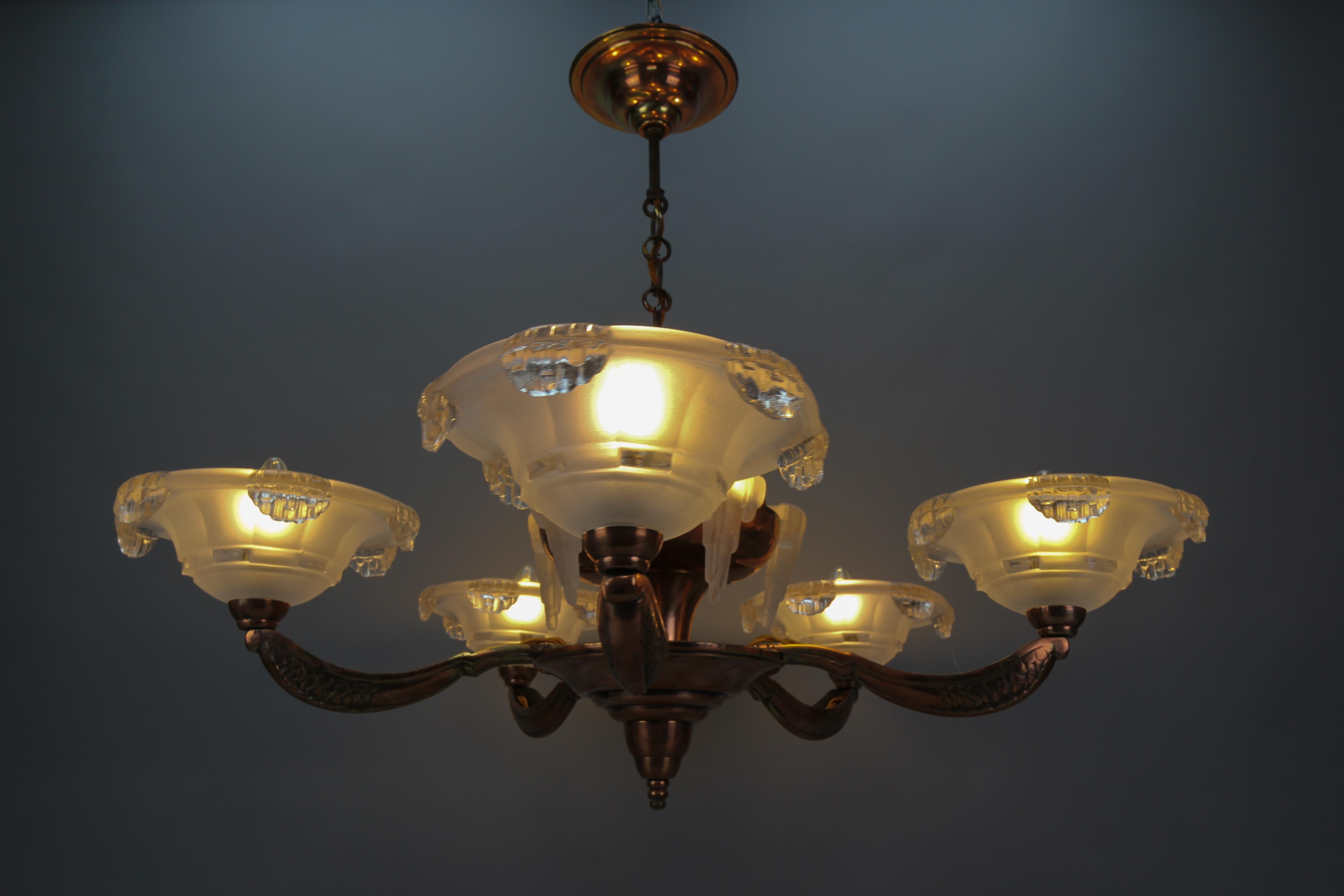 Mid-20th Century French Art Deco 7-Light Frosted Glass, Brass and Copper Chandelier, 1930s For Sale