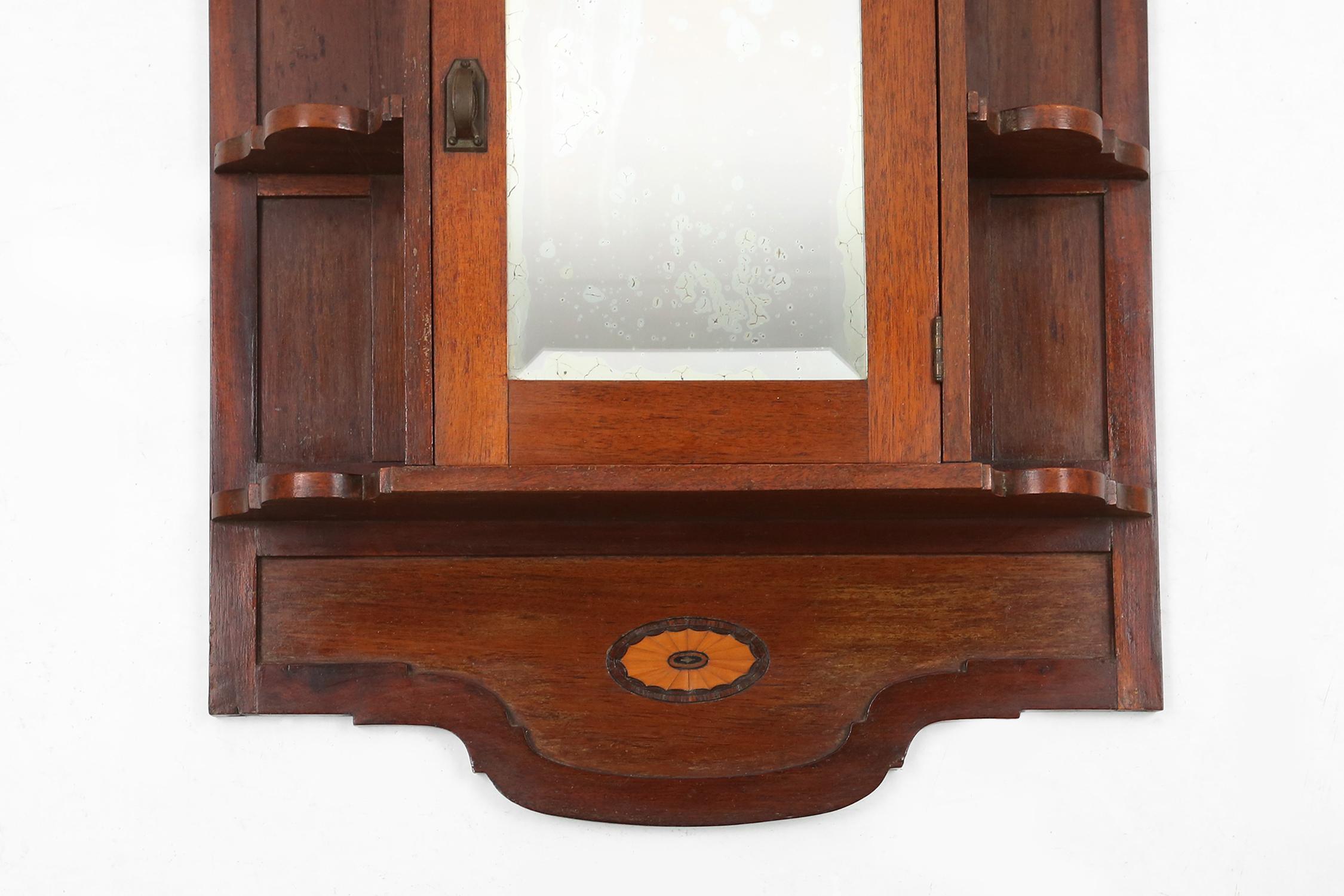 French Art Deco shaving cabinet with mirror, ca. 1920 For Sale 5