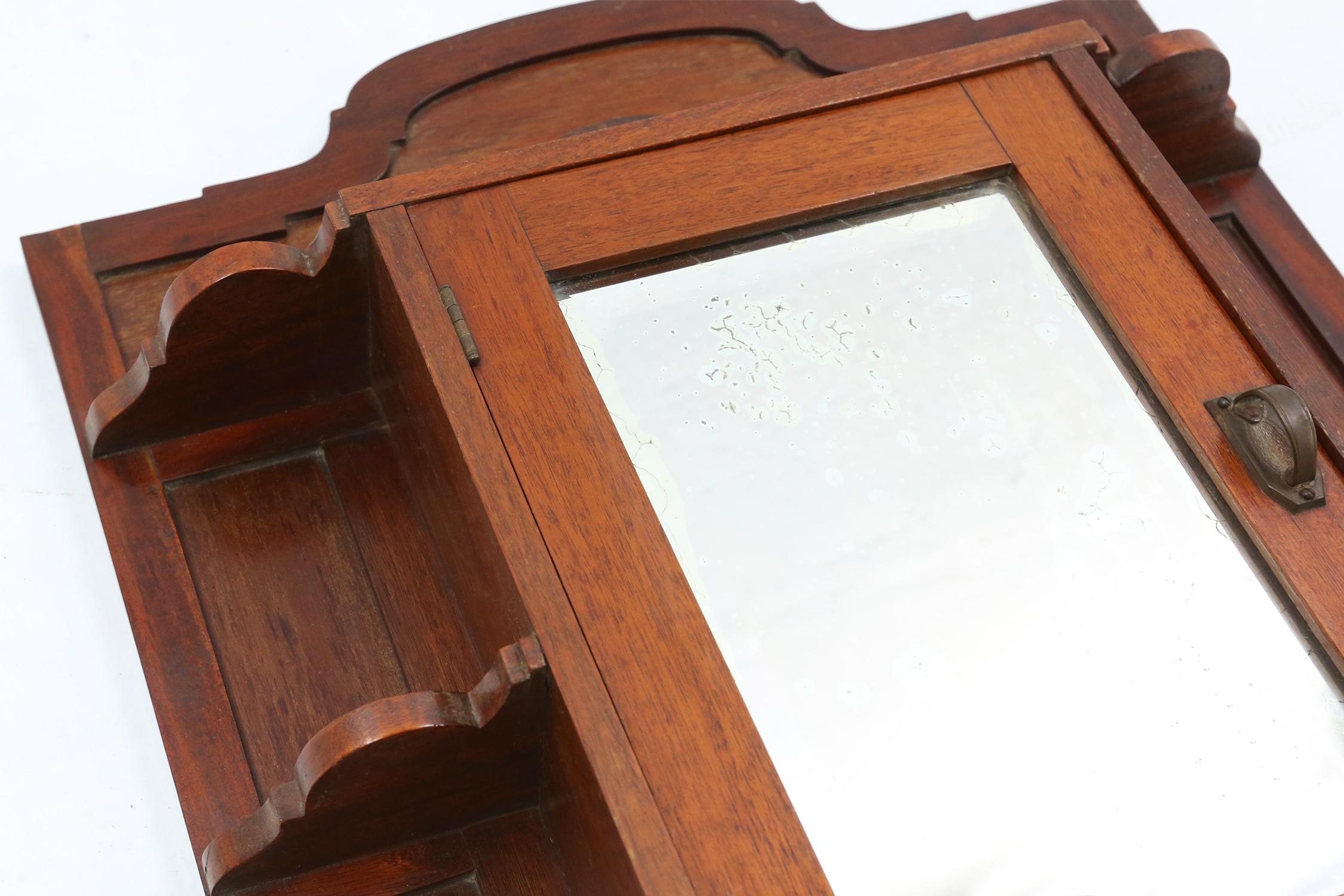 French Art Deco shaving cabinet with mirror, ca. 1920 For Sale 1