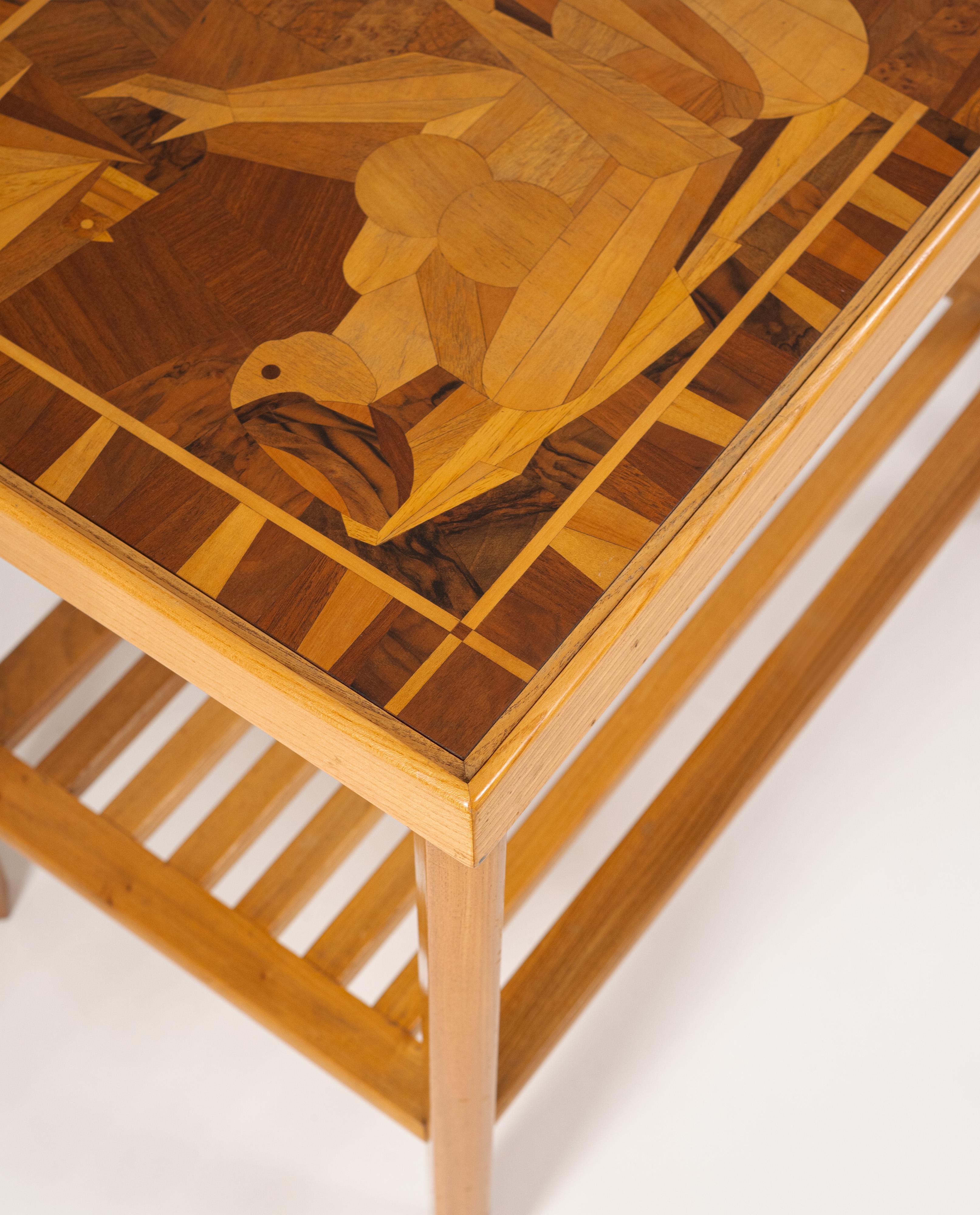 Table d'appoint Art déco française avec marqueterie cubiste de deux femmes, années 1930-1940 en vente 4