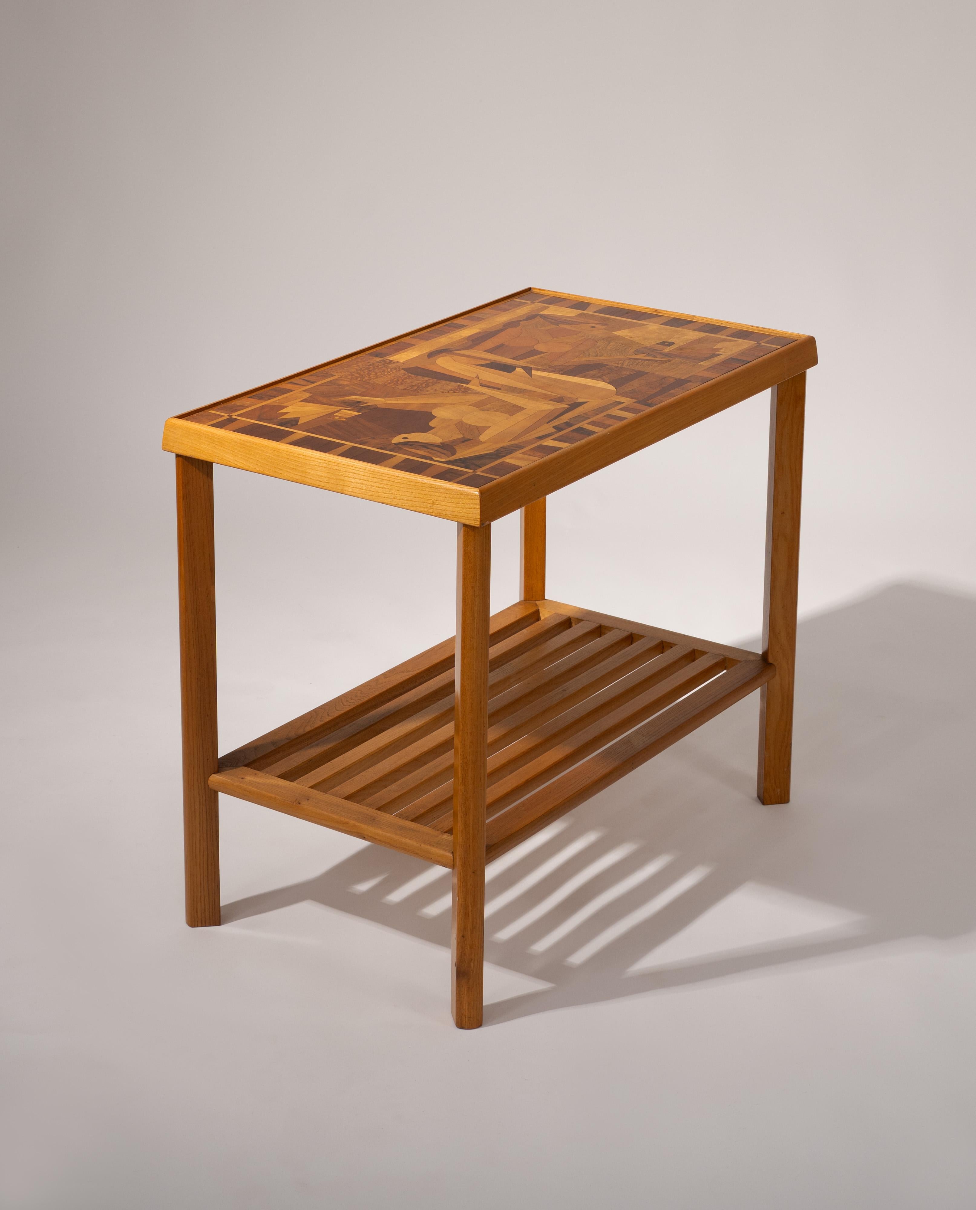 Français Table d'appoint Art déco française avec marqueterie cubiste de deux femmes, années 1930-1940 en vente