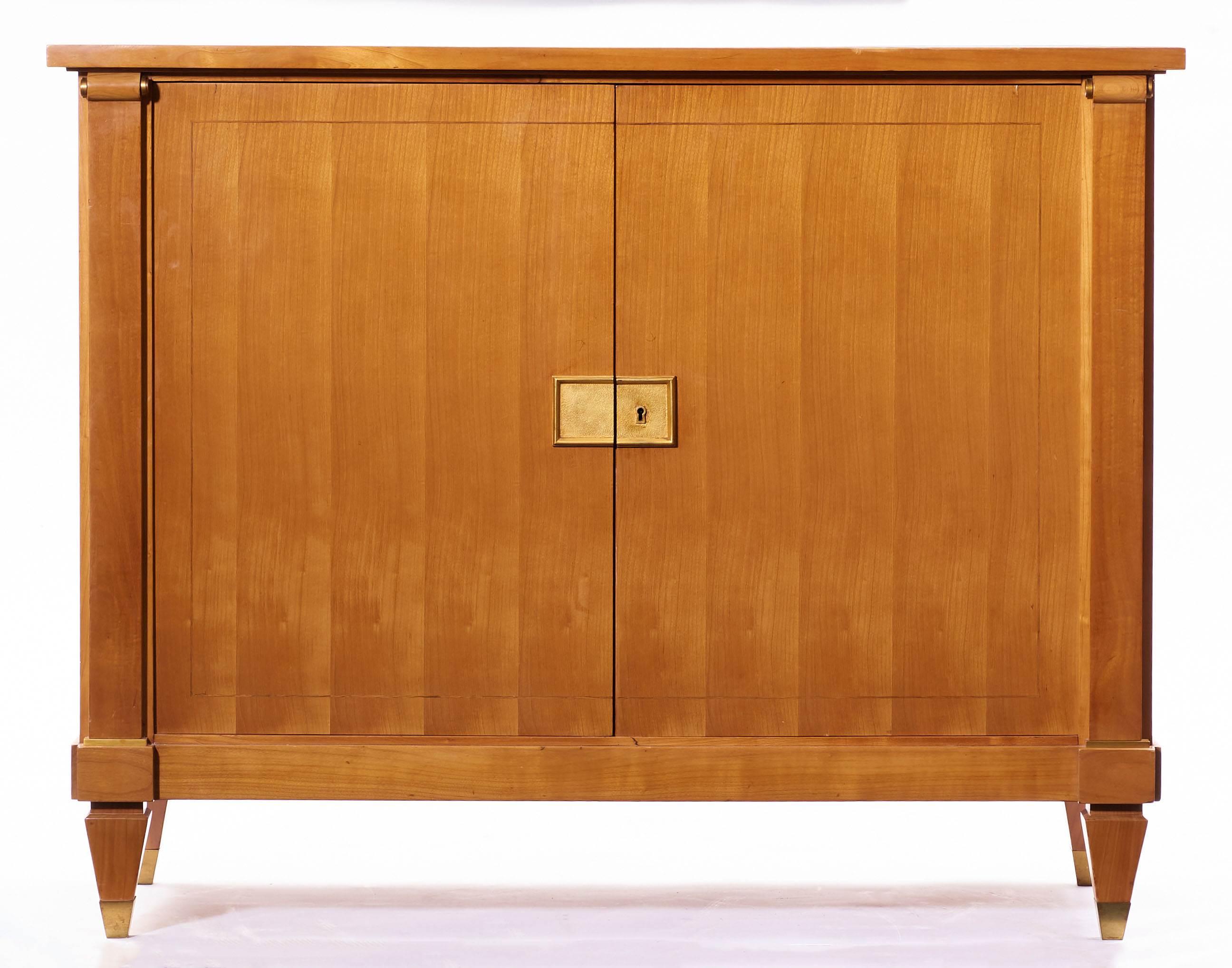 French Art Deco Sideboard / Buffet in Cherrywood by Maurice Rinck In Good Condition For Sale In London, England