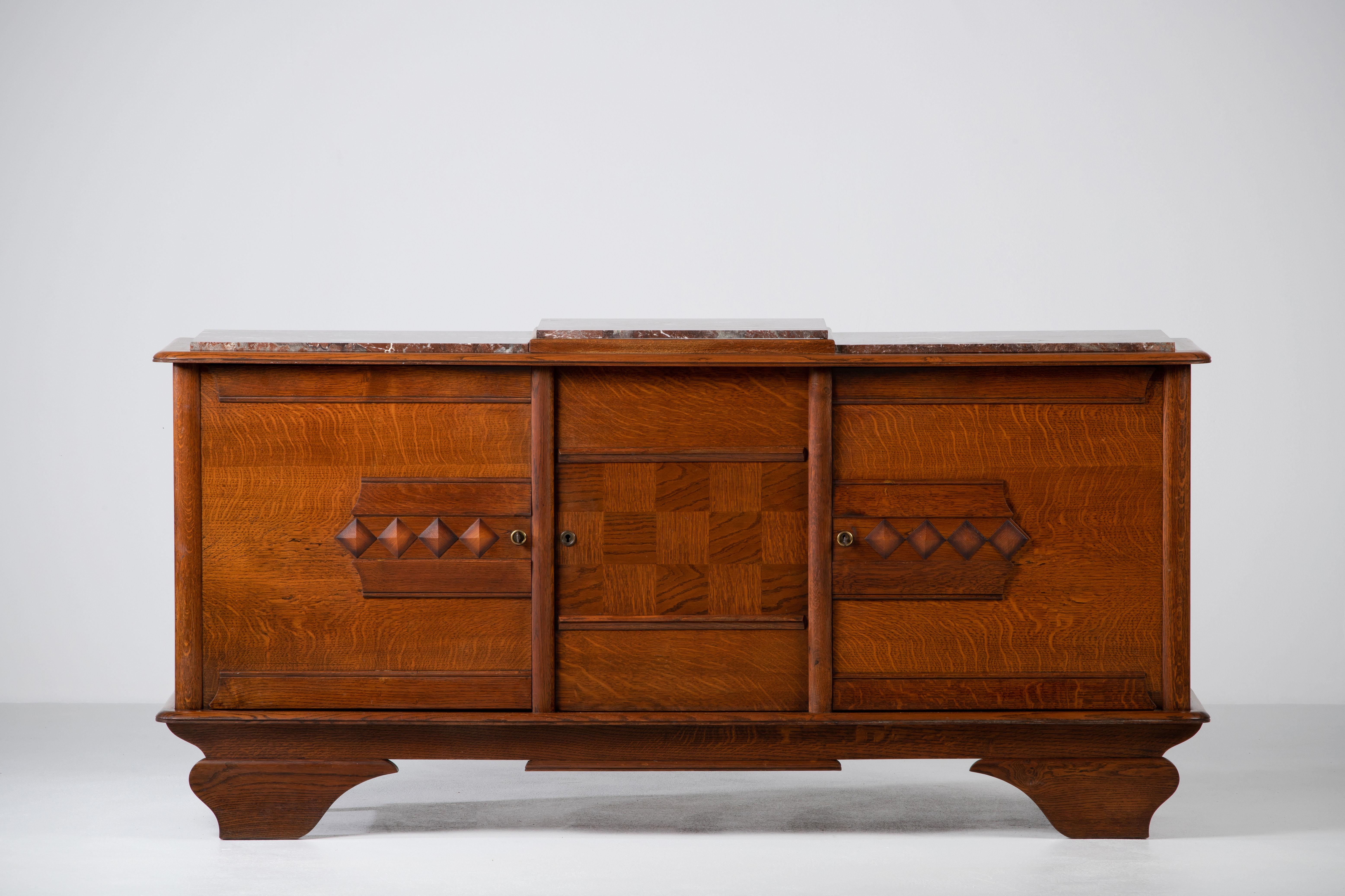 French Art Deco Sideboard In Good Condition For Sale In Wiesbaden, DE