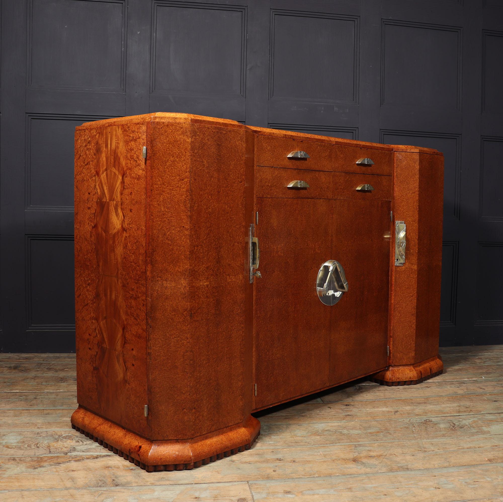 French Art Deco Sideboard in Amboyna For Sale 9