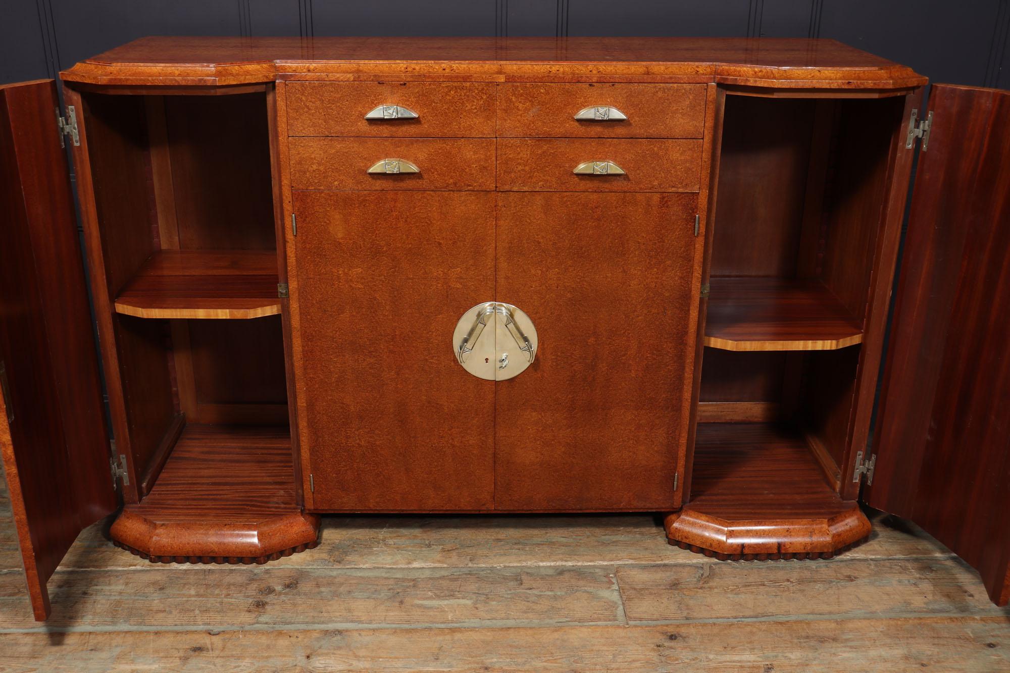 French Art Deco Sideboard in Amboyna For Sale 4