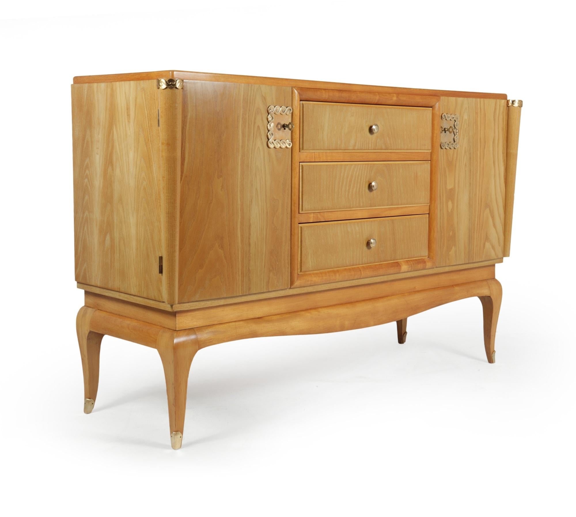 French Art Deco Sideboard in Cherry In Excellent Condition In Paddock Wood Tonbridge, GB
