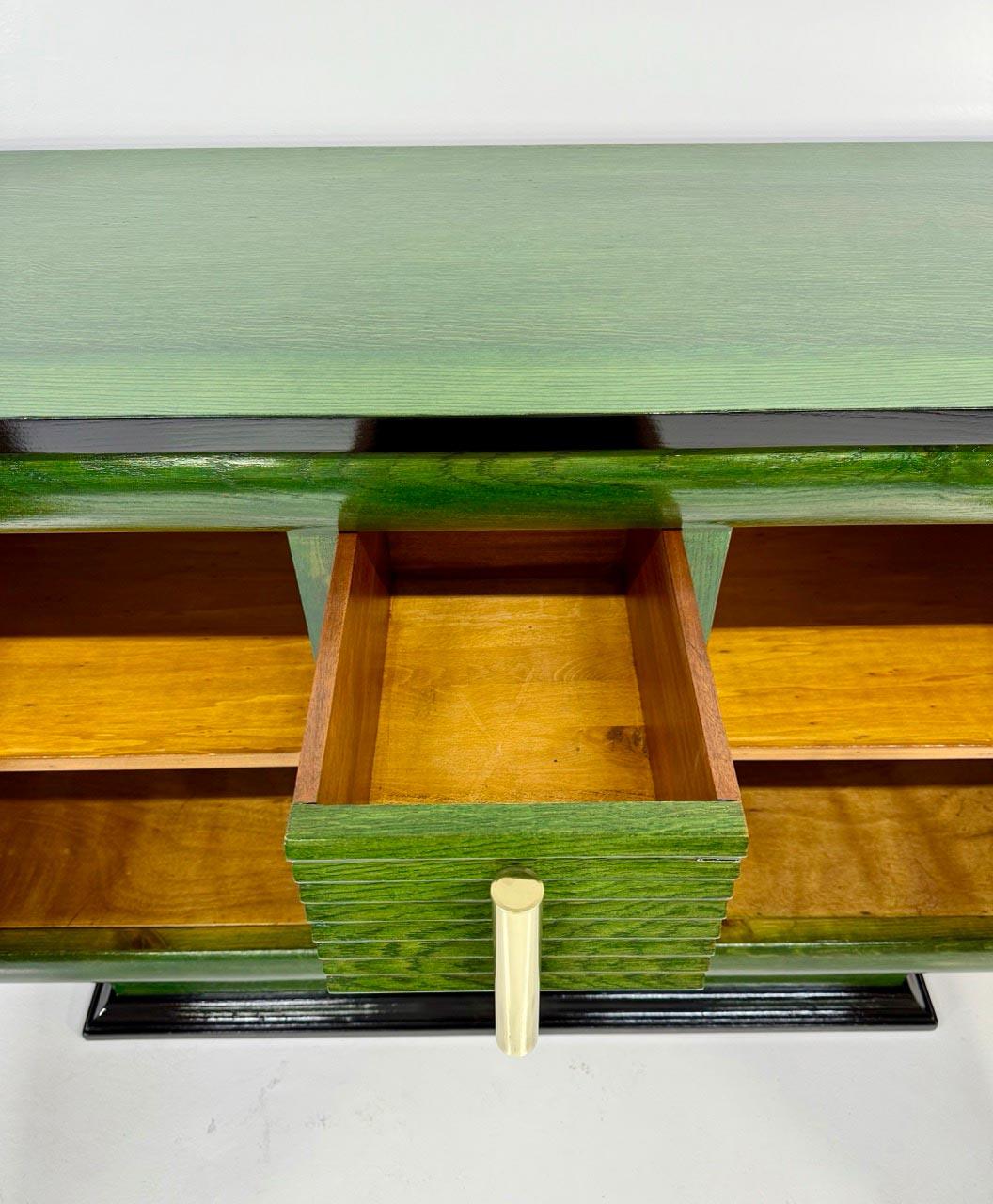 Französisches Art-Déco-Sideboard mit grünen Anilin- und Blattgoldtafeln, 1930er Jahre im Angebot 4