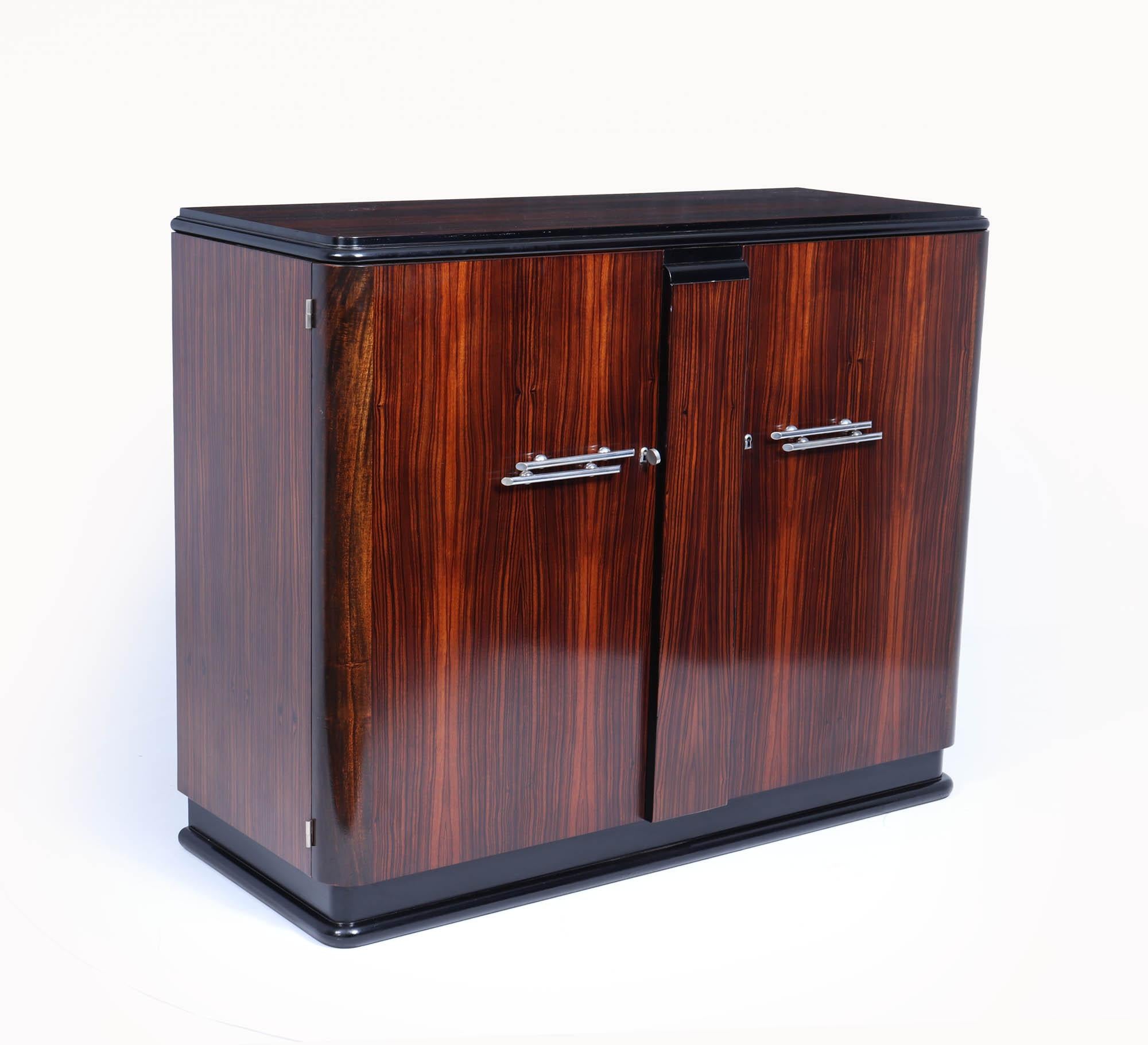 French Art Deco Sideboard in Macassar Ebony In Excellent Condition In Paddock Wood Tonbridge, GB