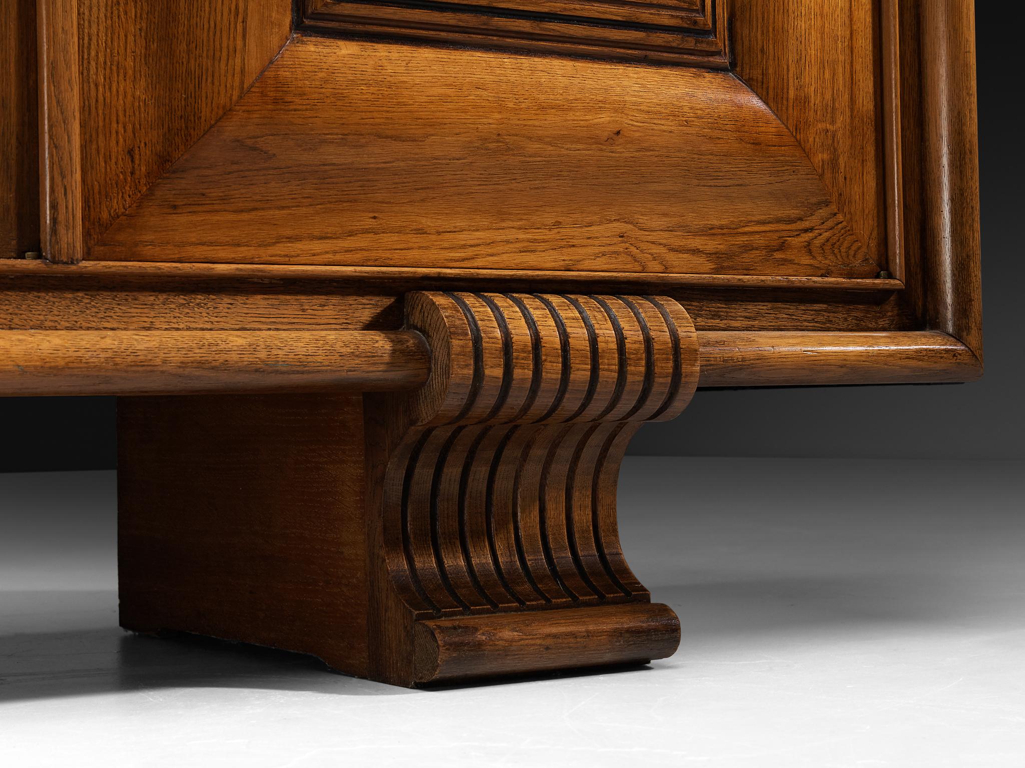Französisches Sideboard aus Eiche und Stone im Art déco-Stil (Stein) im Angebot