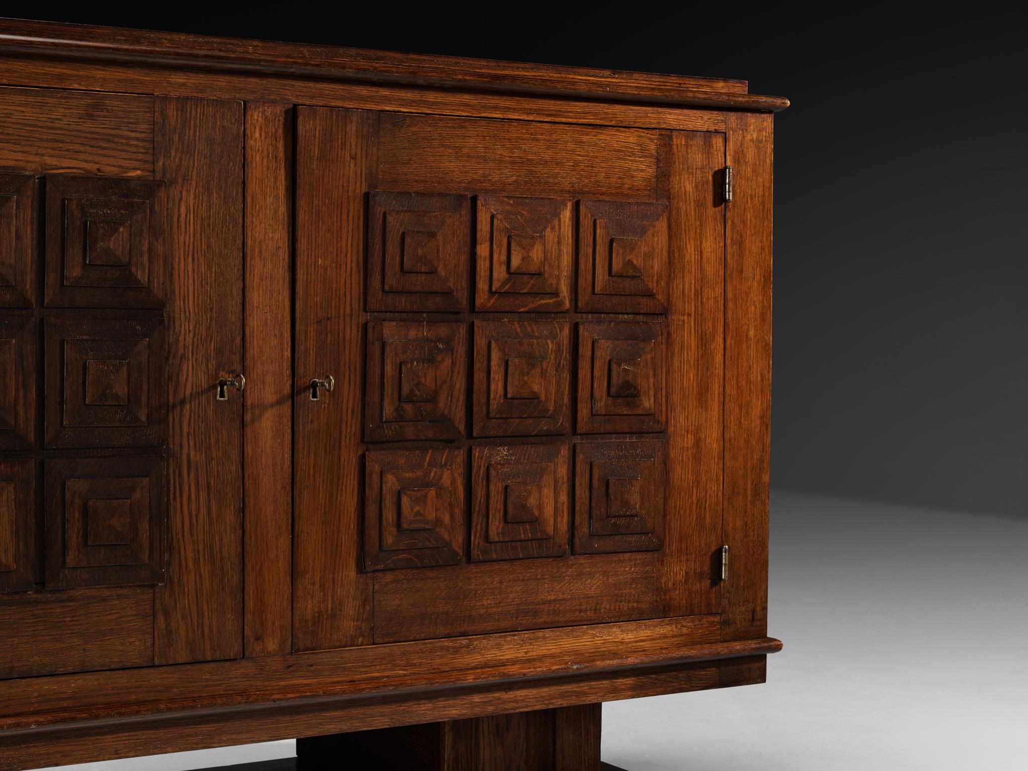 Credenza Art Deco francese in Oak con fronte geometrico In condizioni buone in vendita a Waalwijk, NL